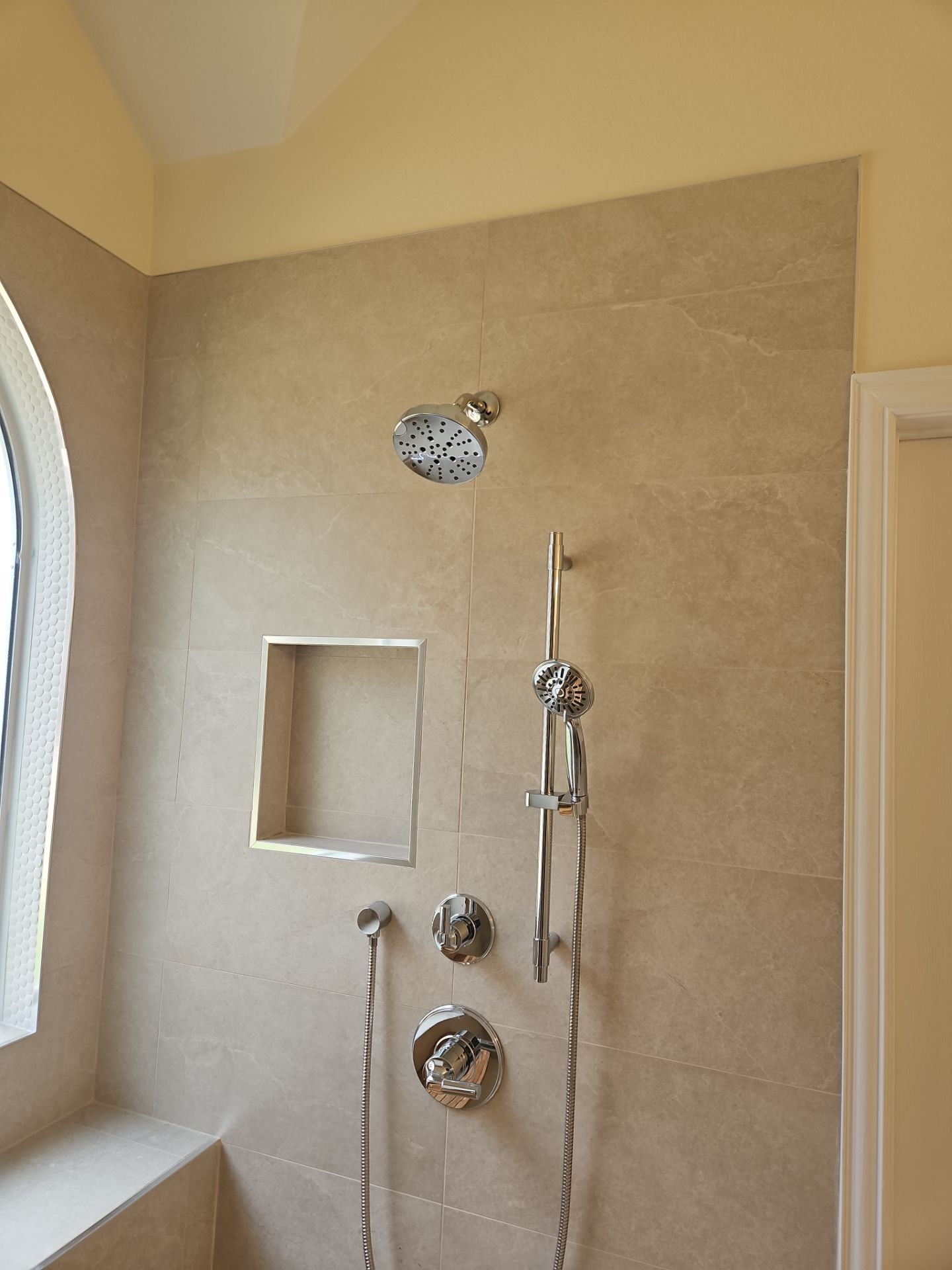 Zero Entry Shower by SLM General Contractors & Roofing