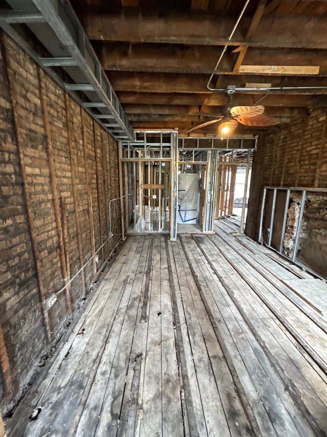 Multi-Unit Fire Damage Mitigation and Structural Drying in Chicago by Chicagoland Water Medics