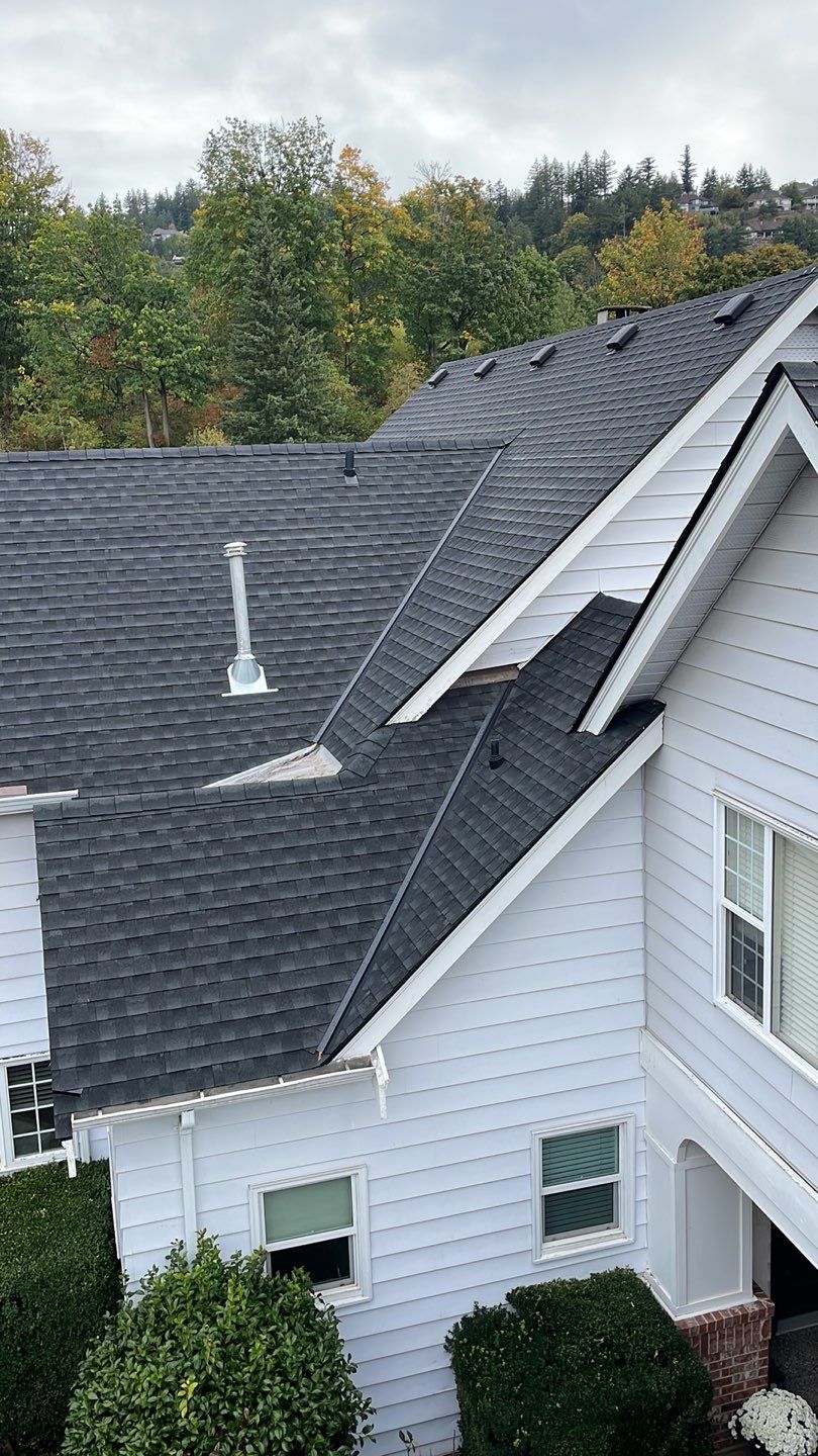 Residential Roofing Installation using GAF Charcoal HDZ by Top Notch Roofing Inc