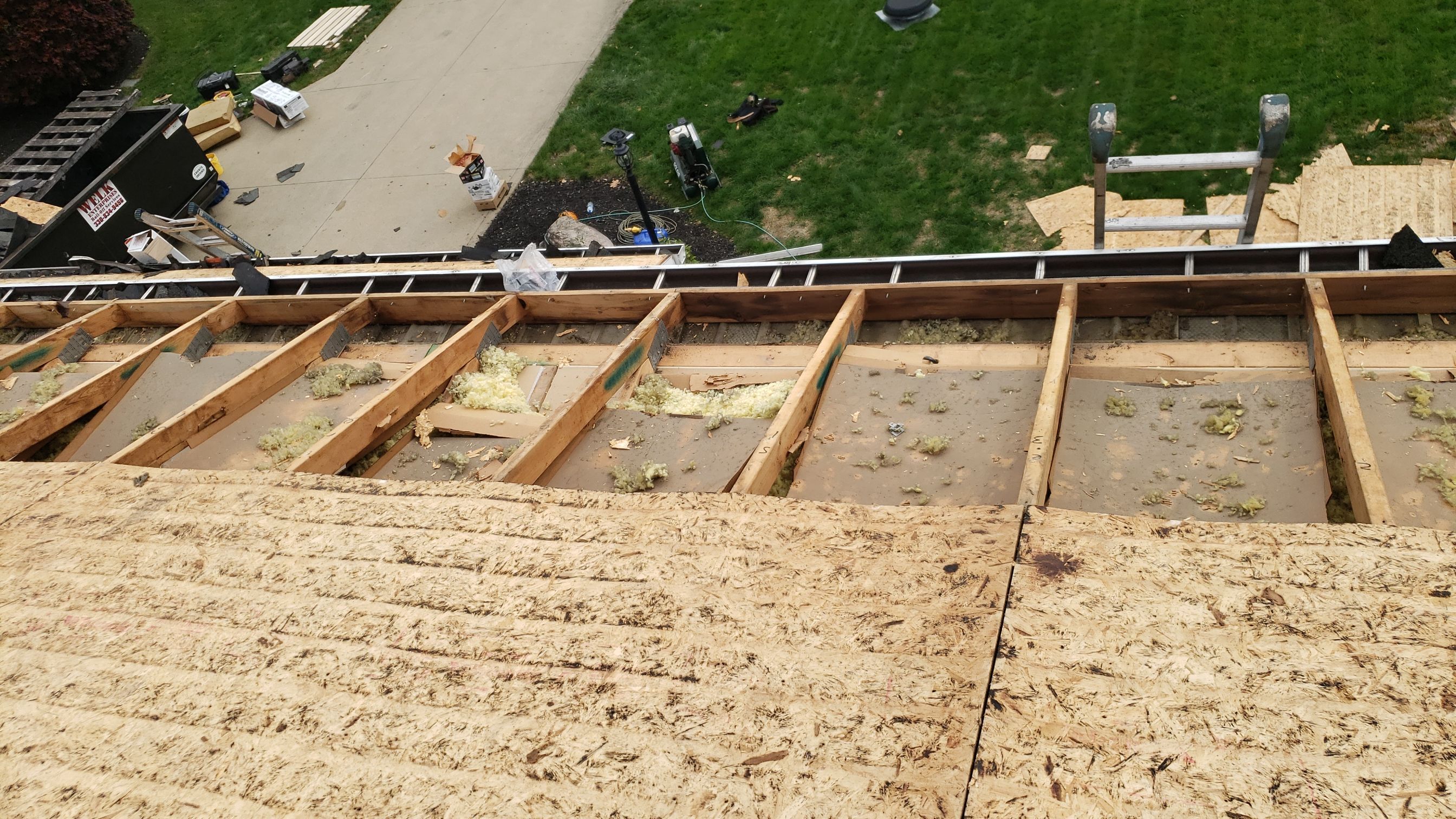 CERTAINTEED LANDMARK COLOR: PEWTER DRIP EDGE: WHITE by Eagle Eye Roofing