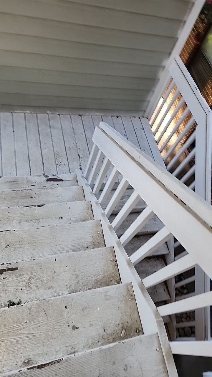 Apartment wash using cleaner by Power Wash Masters LLC