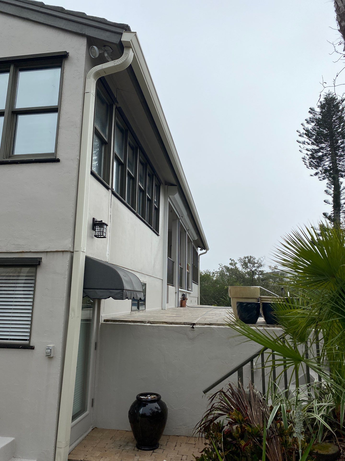 7-Inch K-Style Seamless Gutters in Longboat Key FL by Gutter Professors