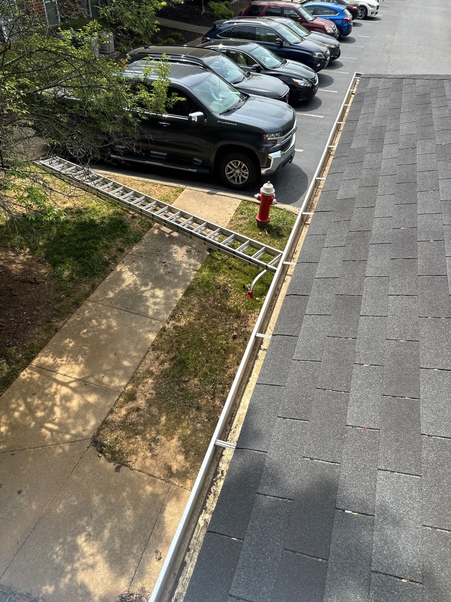 Commercial gutter cleaning Burlington / Mebane after photo with clean gutters