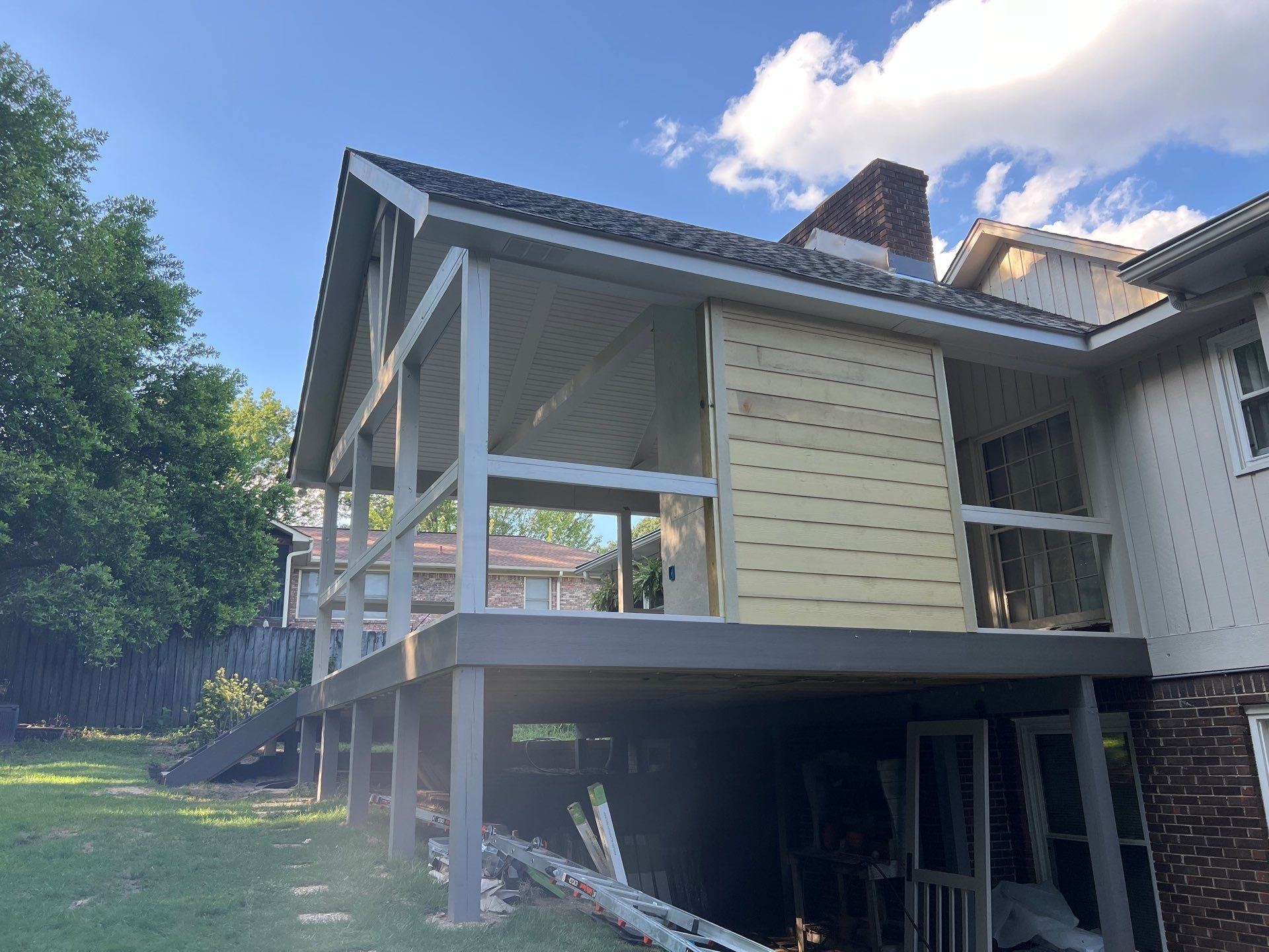 Burntleaf - Screen Porch by Pillar and Pine