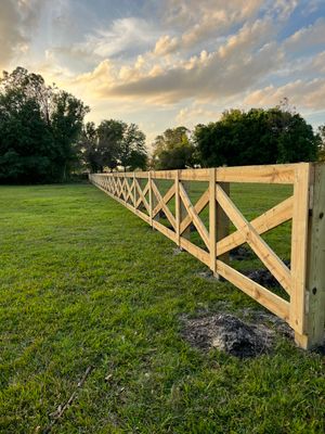 Wood Fence Installation using 4FT Cross Buck 