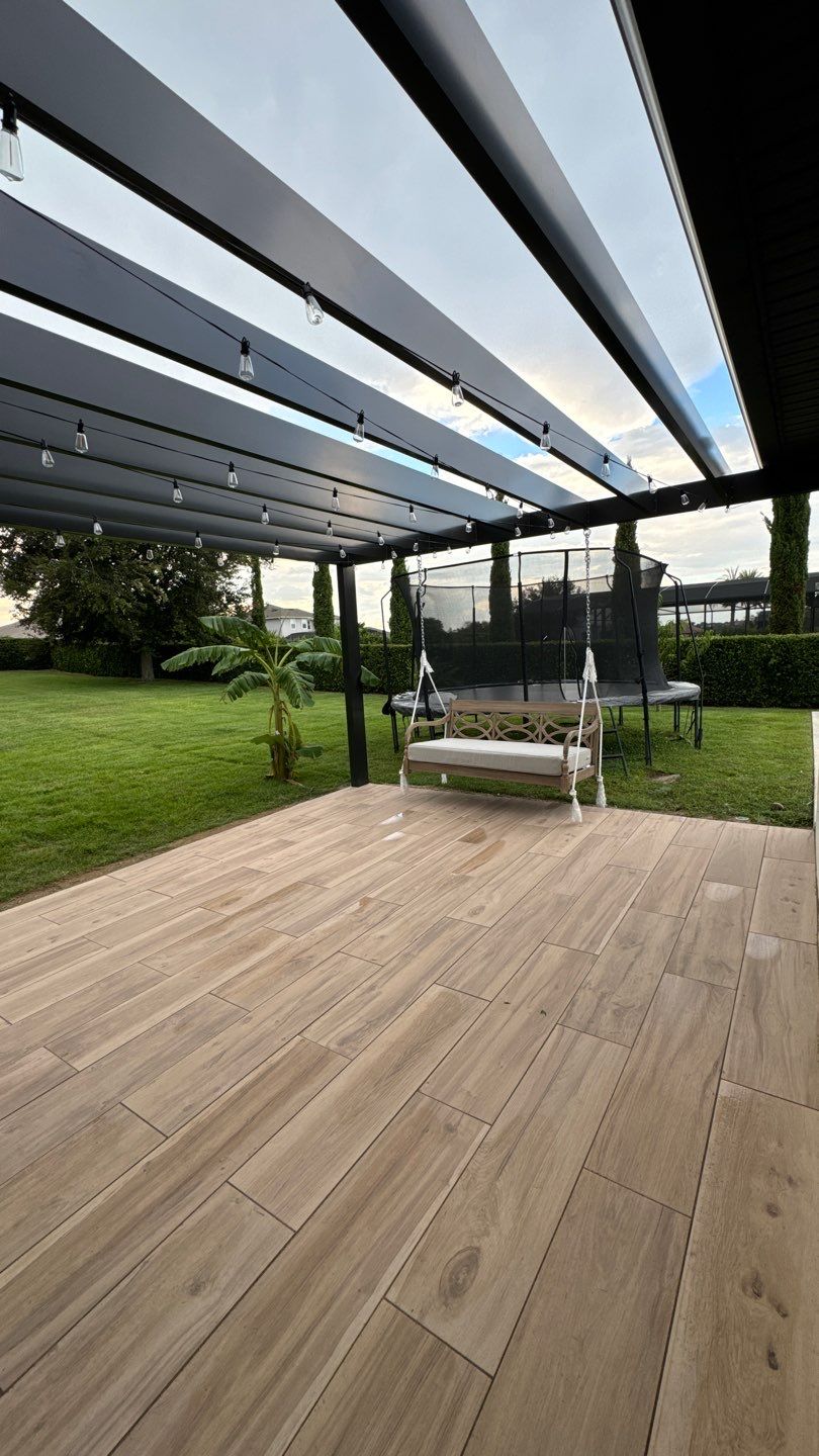 Open trellis pergola by Orlando pergolas 