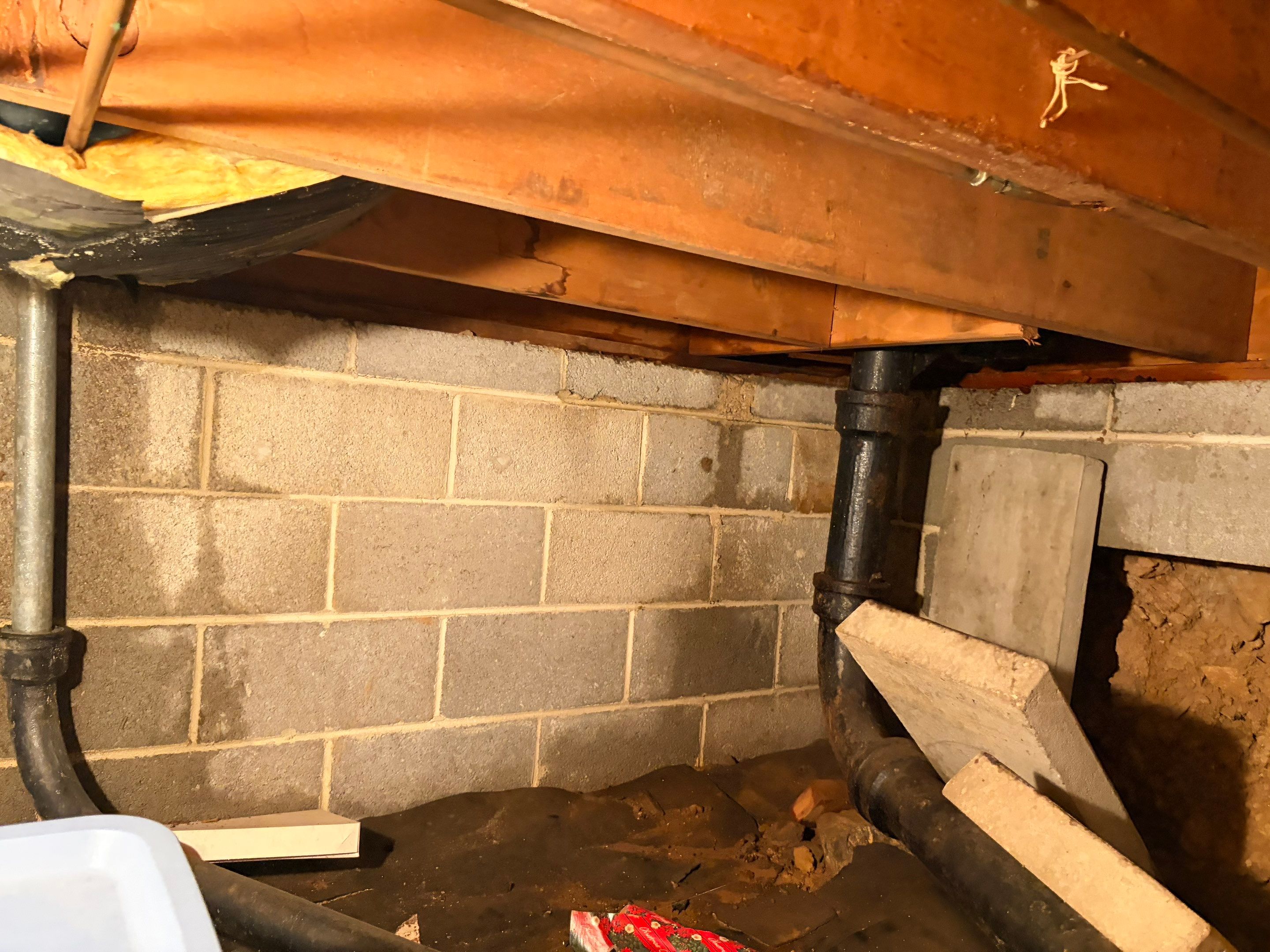 Emergency Water Mitigation & Structural Cavity Drying in Wilmington by Right On Time Restoration