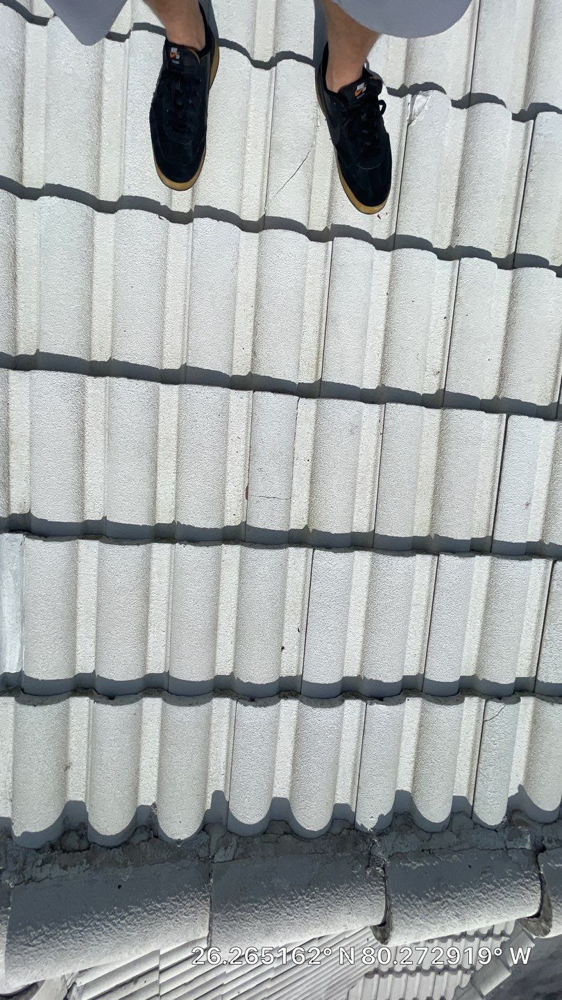π Customer Spotlight: Lee M. (Black Boater) β Aastro Roofing Delivers Exceptional Service Again! π by Aastro Roofing