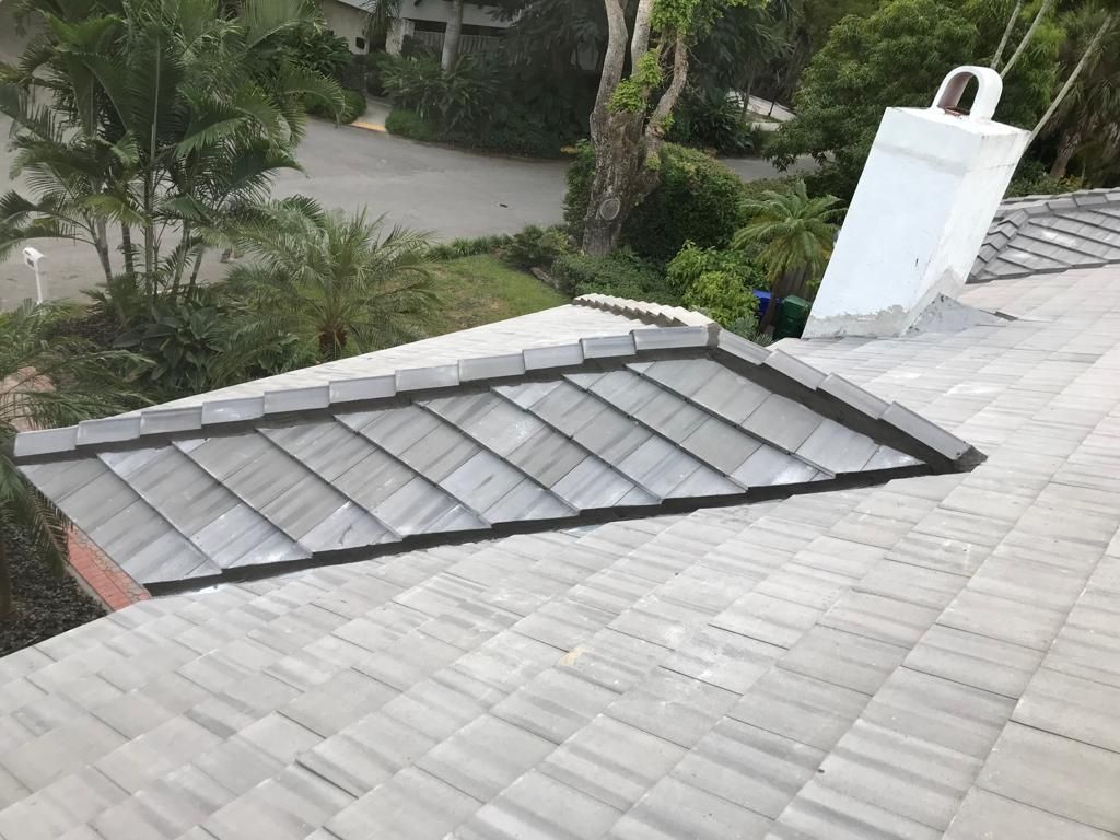 Crown Windsor Slate - Manatee Color by Istueta Roofing