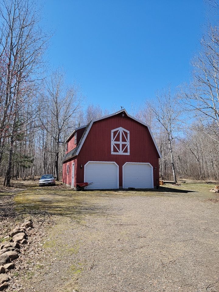 Gambrel Roof by Rhino Roofing LLC