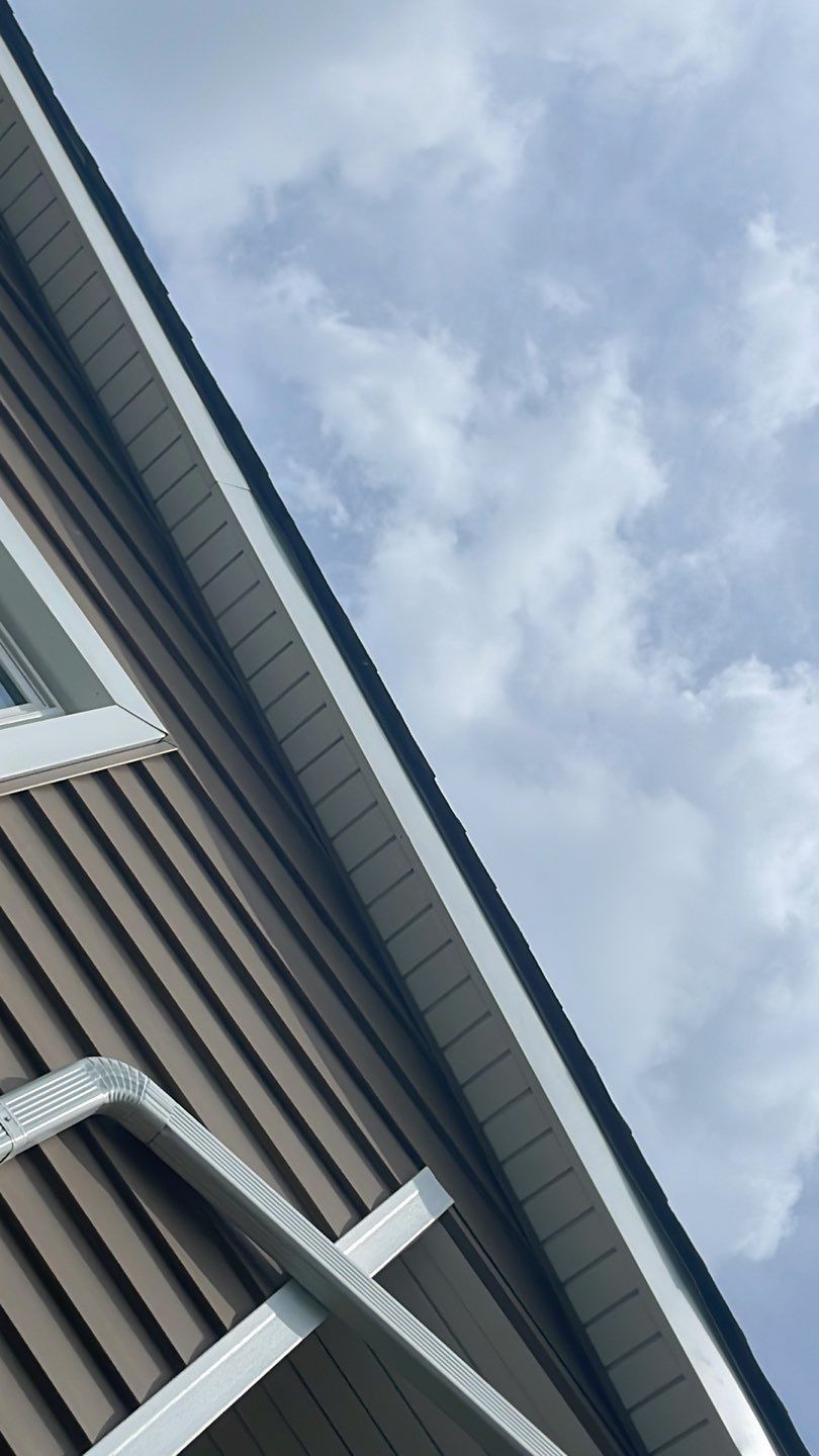 Siding Replacement using CertainTeed Monogram D5 Clapboard by 180 Contractors