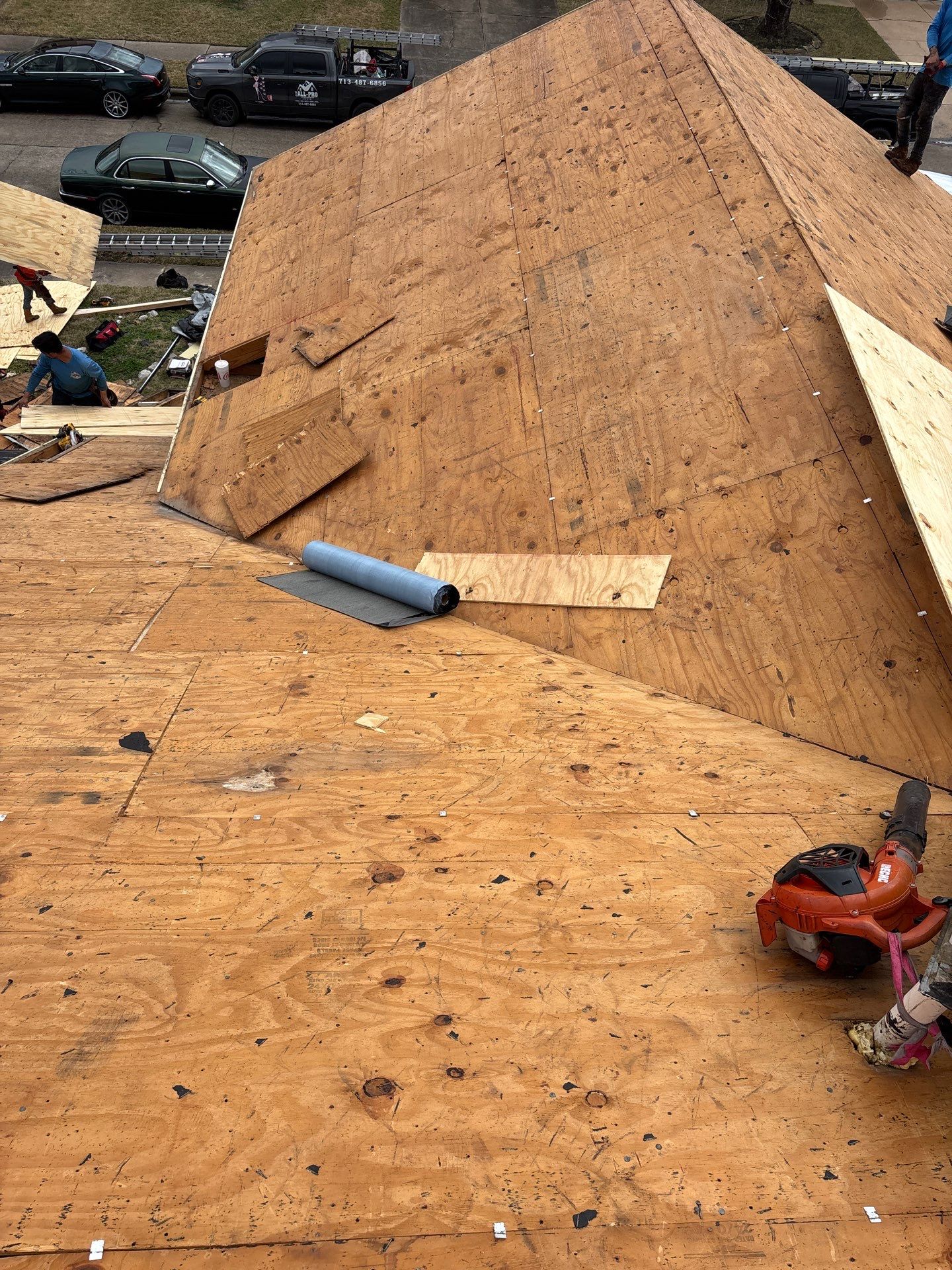 Roof Replacement Houston by Roof Repair Company