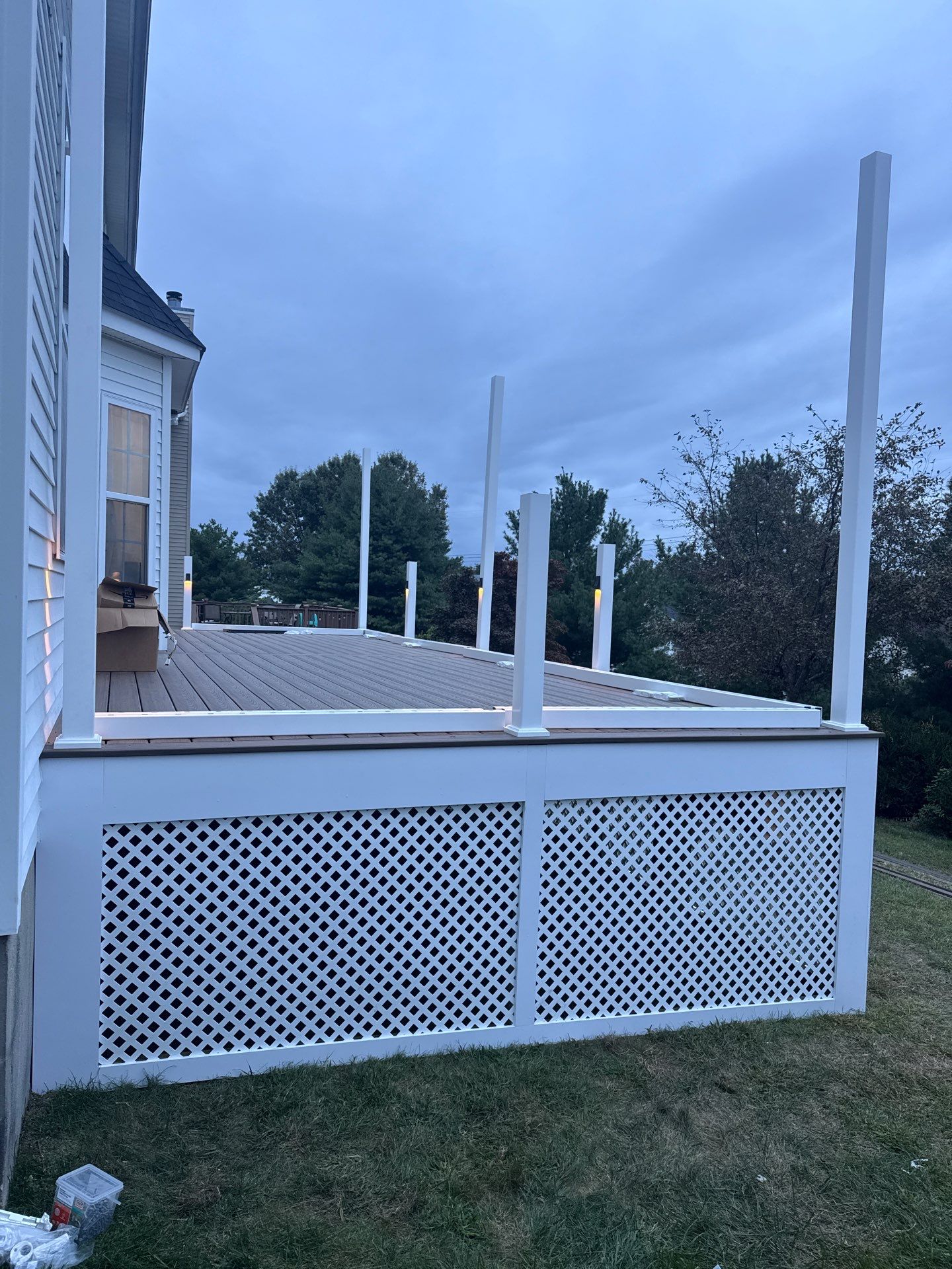 New Deck using Deckorators Venture - Color Sandbar by deck guardian