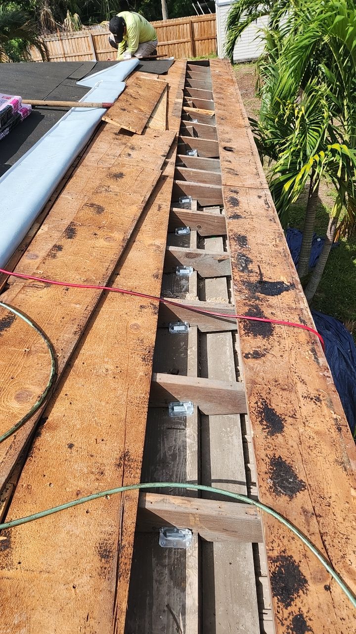 Project in St. Petersburg 33705 by Mitchell Roofing Company LLC 