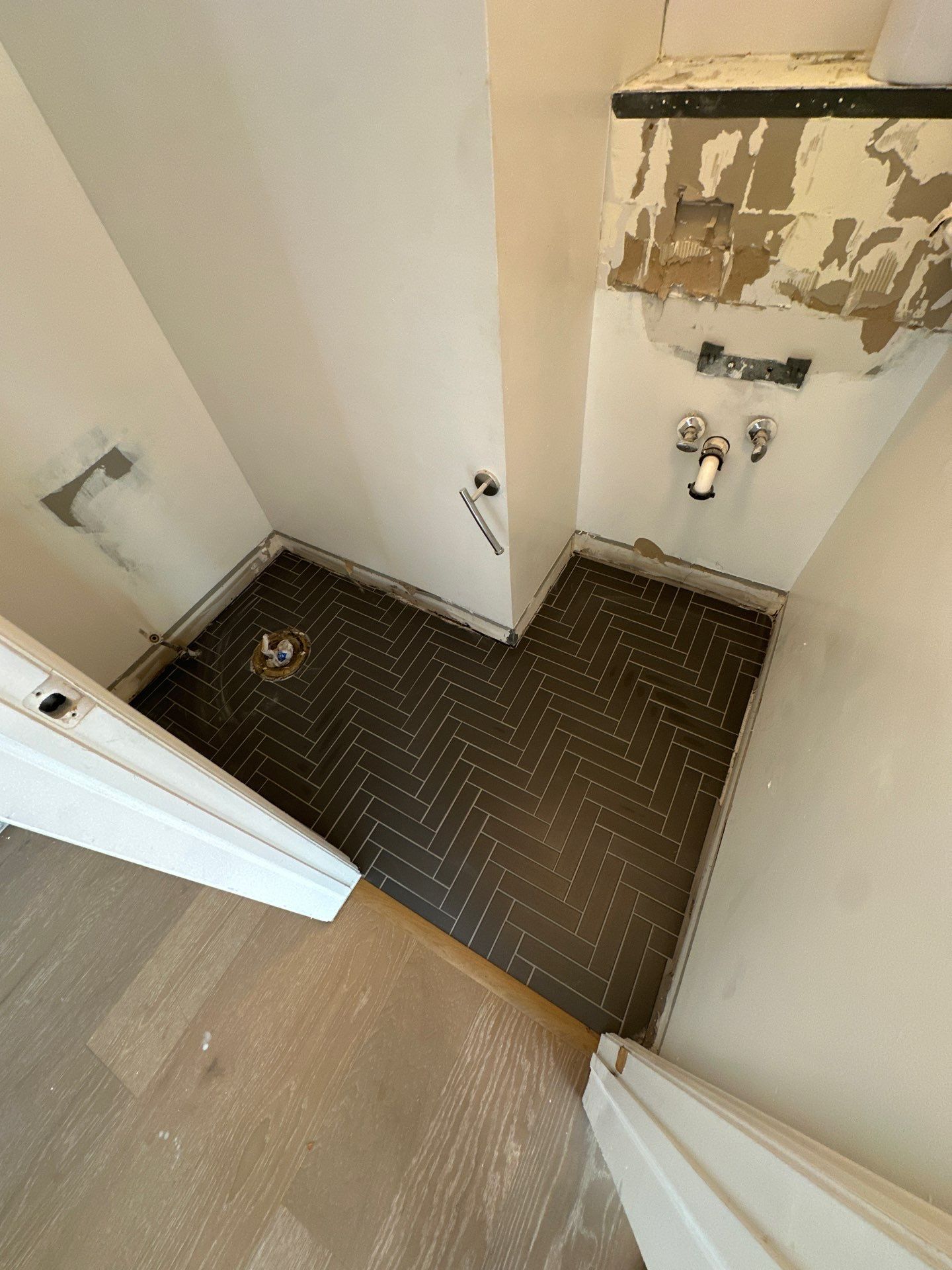 Flooring in Sandy by Rudd Builders LLC