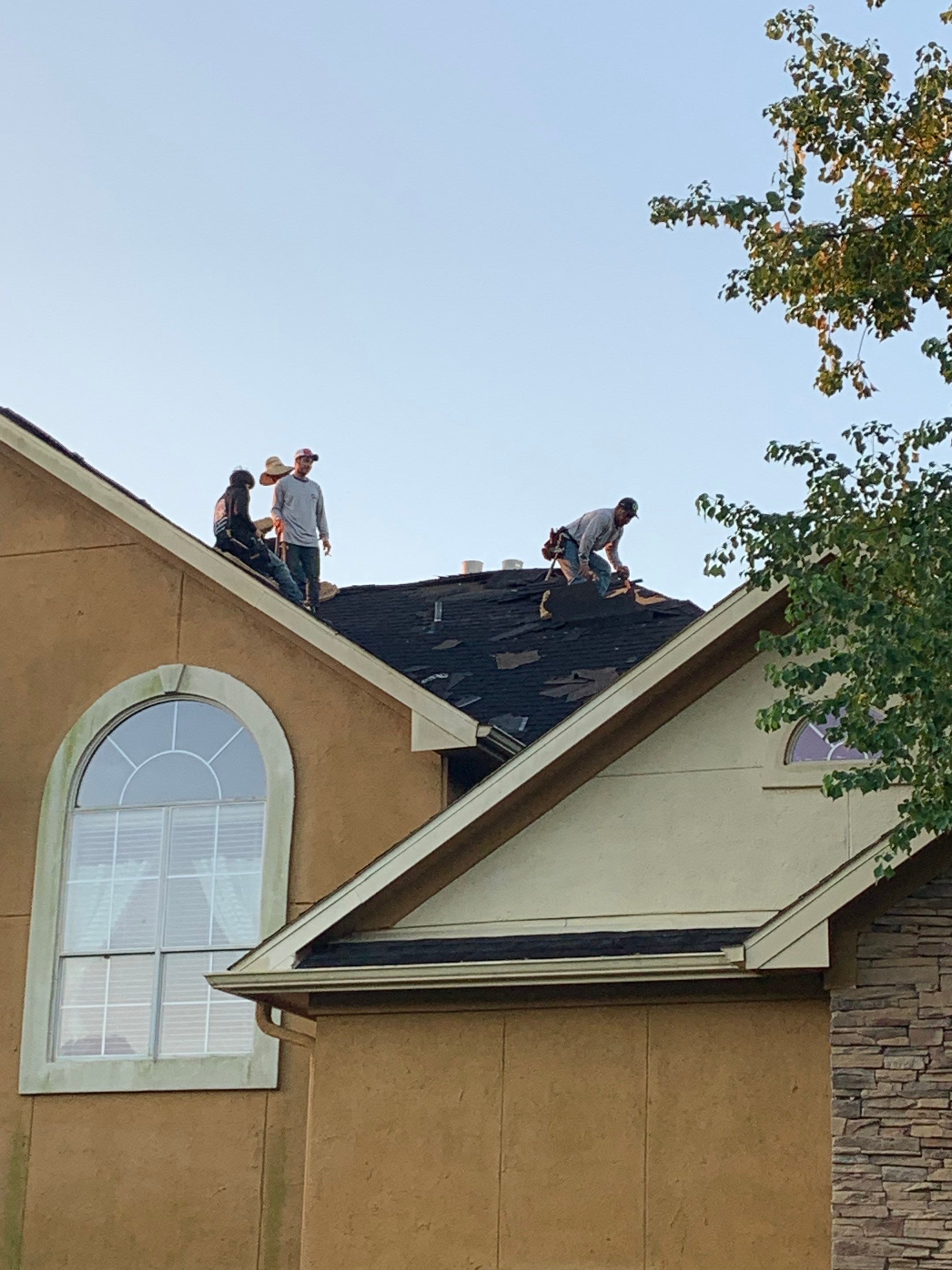 Residential Roofing Installation using Owen's Corning Duration (Lifetime) Shingles by Roof Repair Company