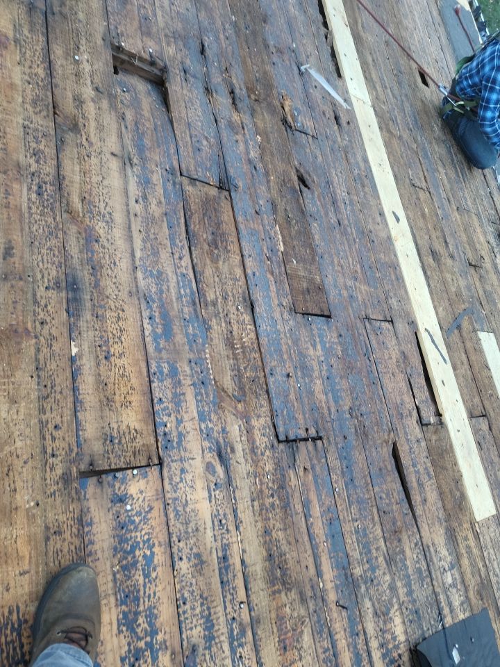 ATLAS PINNACLE COLOR: COASTAL GRANITE DRIP EDGE: BLACK by Eagle Eye Roofing