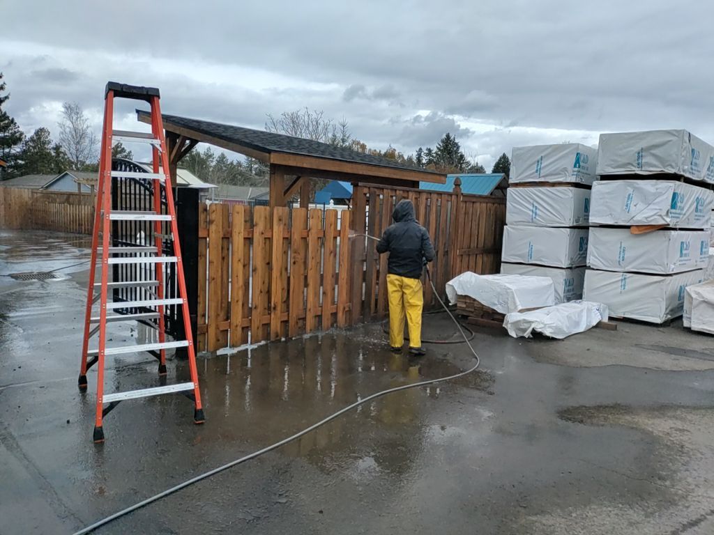 Cedar Siding Restoration using Sharkskin Brightener by Paul Schopp