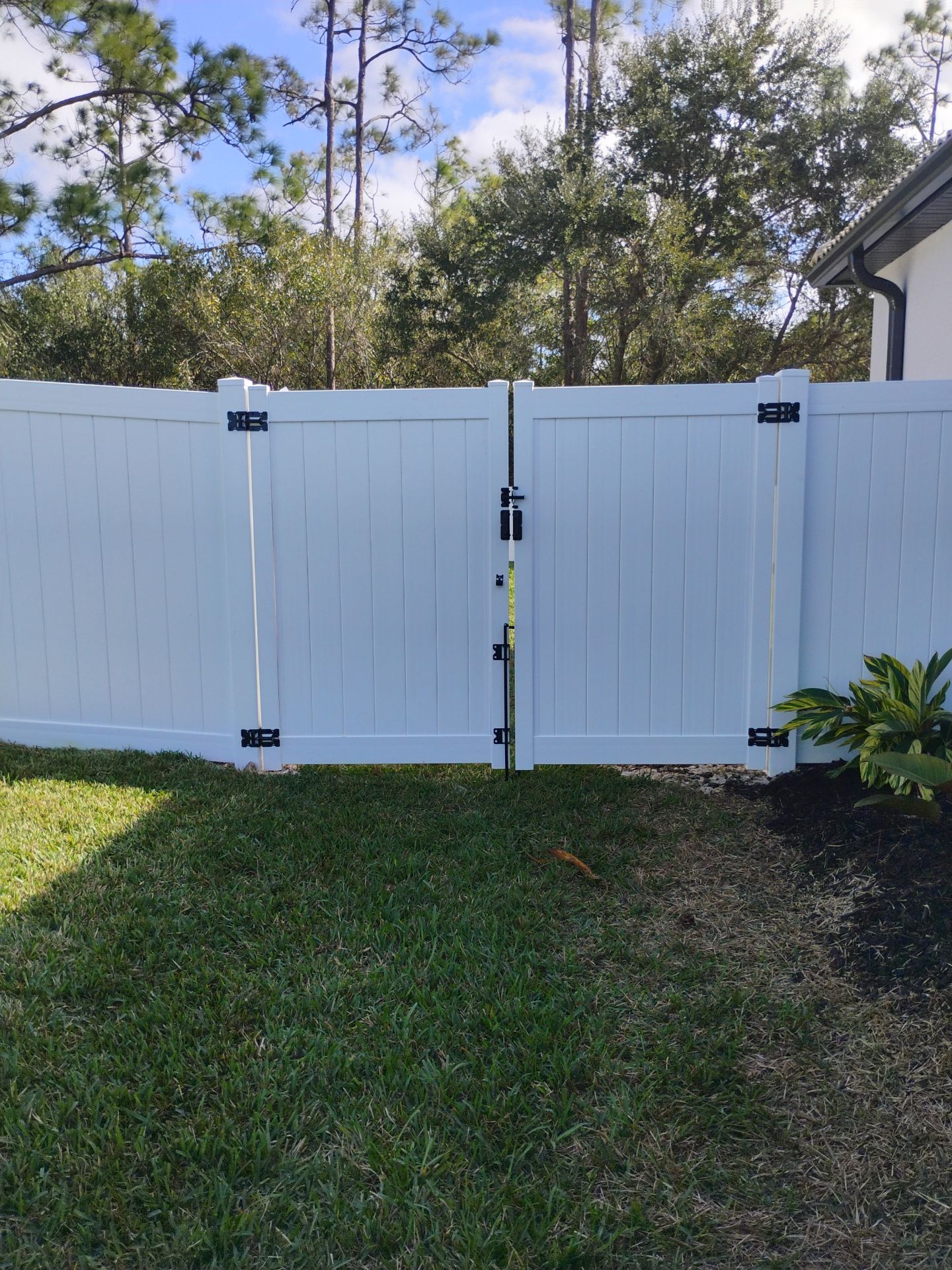Vinyl Fence in Cape Coral by True Fence LLC