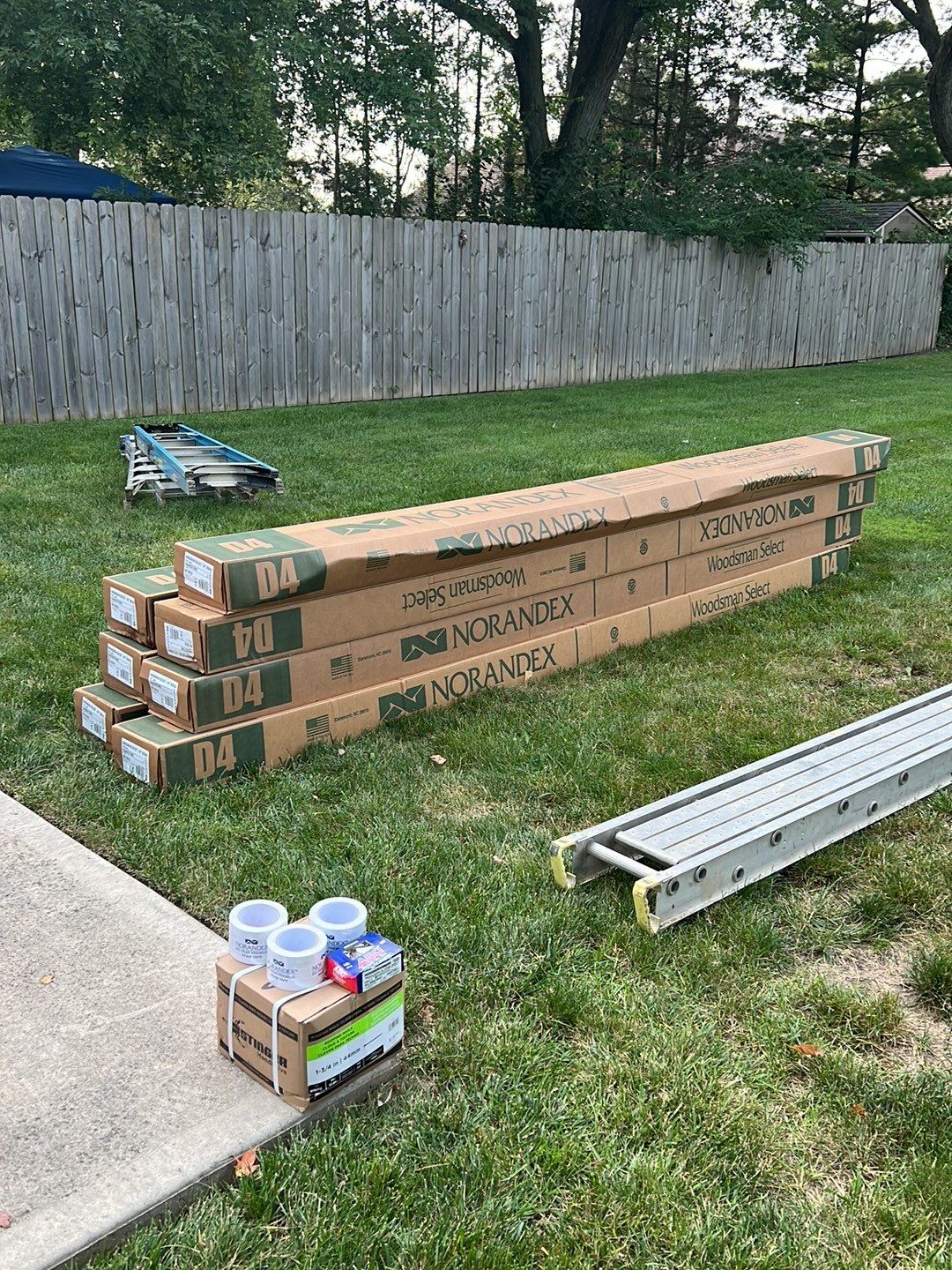 Siding Installation using Norandex Woodsmen Select vinyl sidning by WIW Enterprises Inc