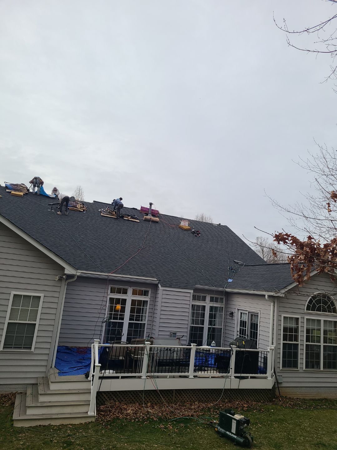 Manassas Landmark Pro Roof in Max Def Charcoal Black by RM Banning, Inc.