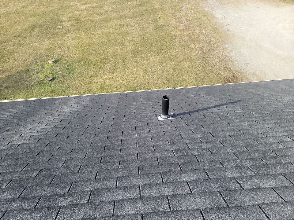 ATLAS PINNACLE COLOR: BLACK SHADOW DRIP EDGE: WHITE by Eagle Eye Roofing