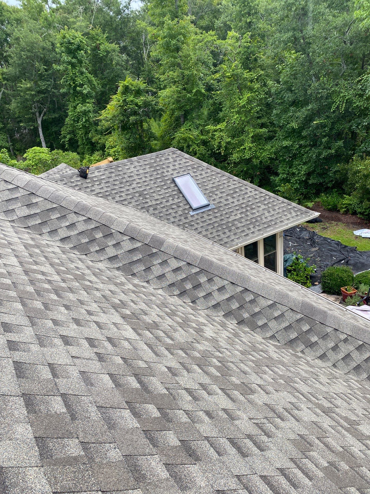 GAF HDZ - Weathered Wood by Linta Roofing Inc