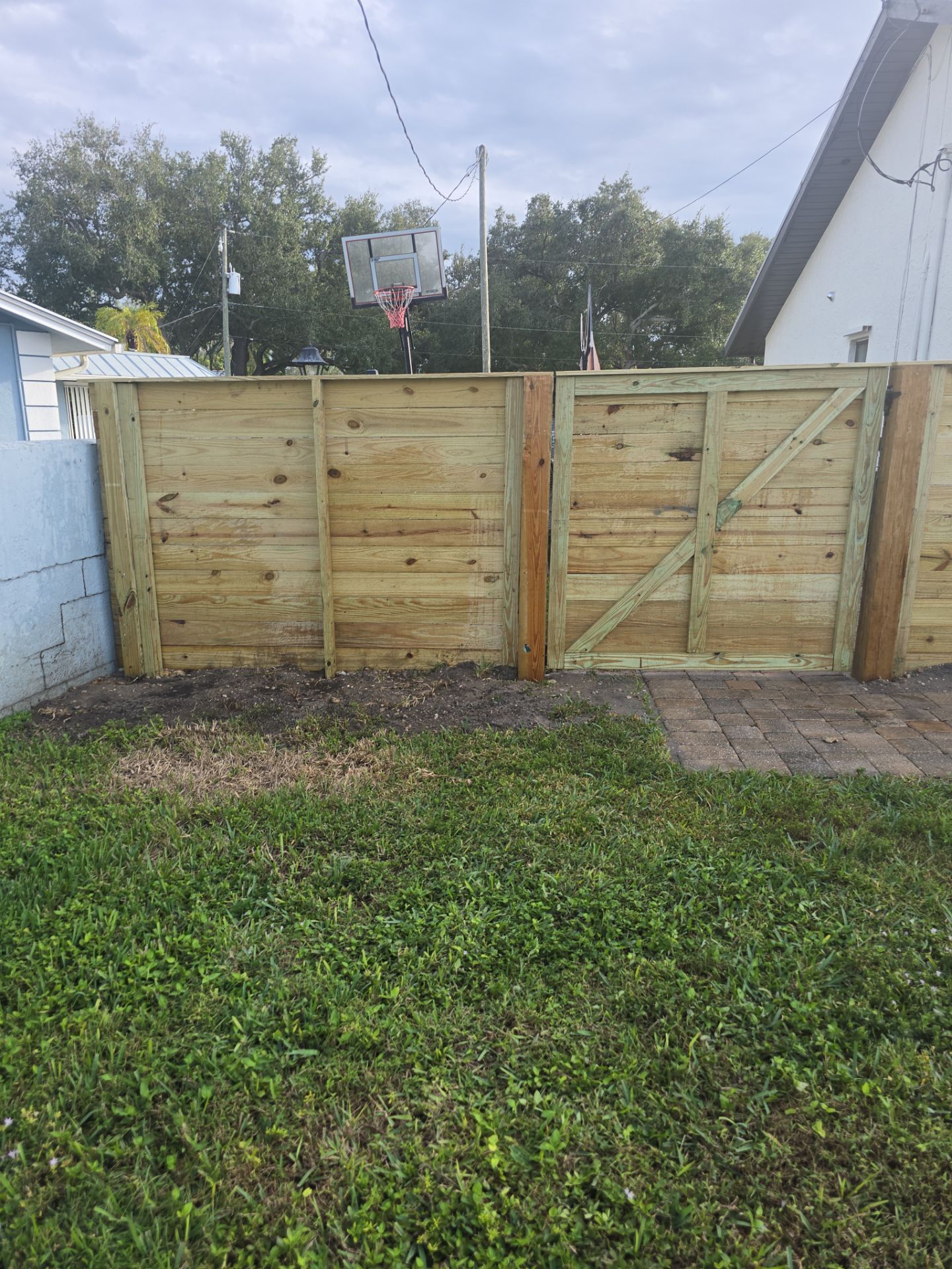 Horizontal Wood Project in Fort Myers by True Fence LLC