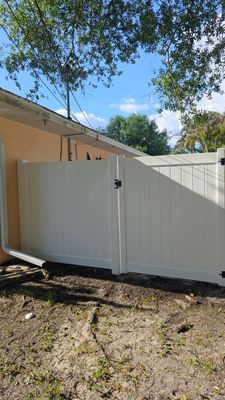 Vinyl Installation in North Port