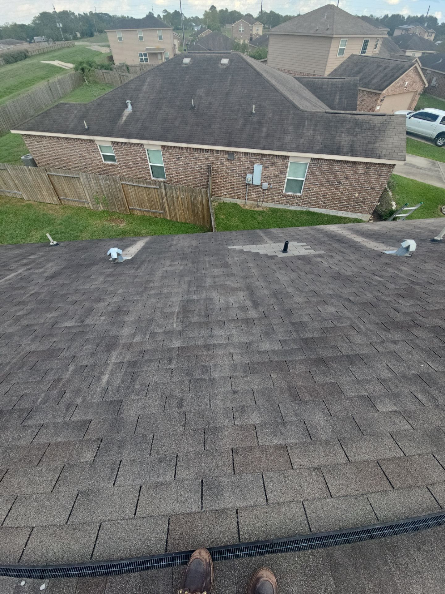Hail Damage using Owen's Corning Duration (Lifetime) Shingles by Roof Repair Company