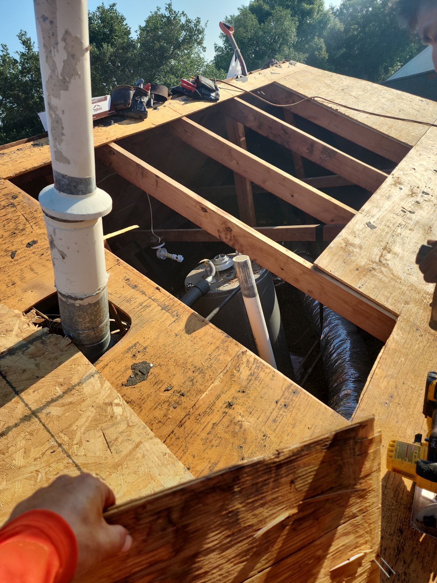 Residential Roofing Installation using Owen's Corning Duration (Lifetime) Shingles by Roof Repair Company