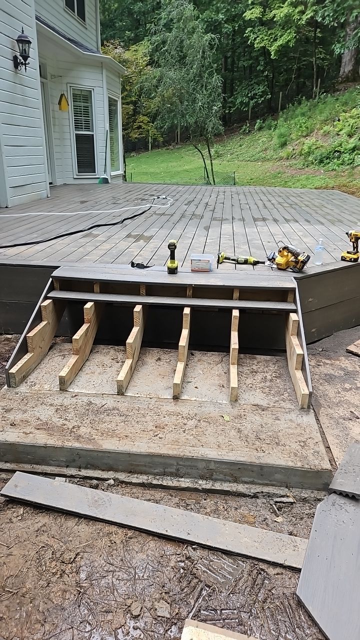 Jameswood Lane - Composite Deck Build by Pillar and Pine