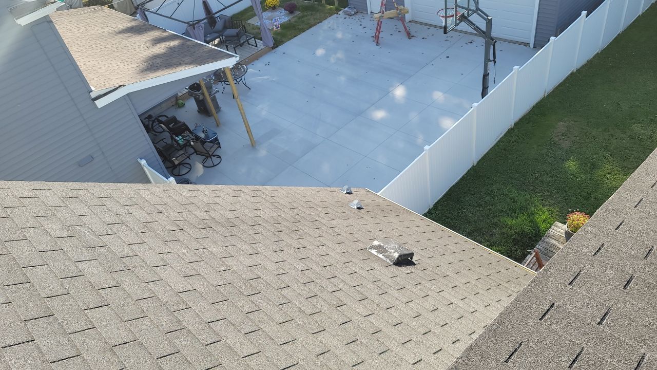 ATLAS PINNACLE PRISTINE COLOR: COPPER CANYON DRIP EDGE: WHITE by Eagle Eye Roofing