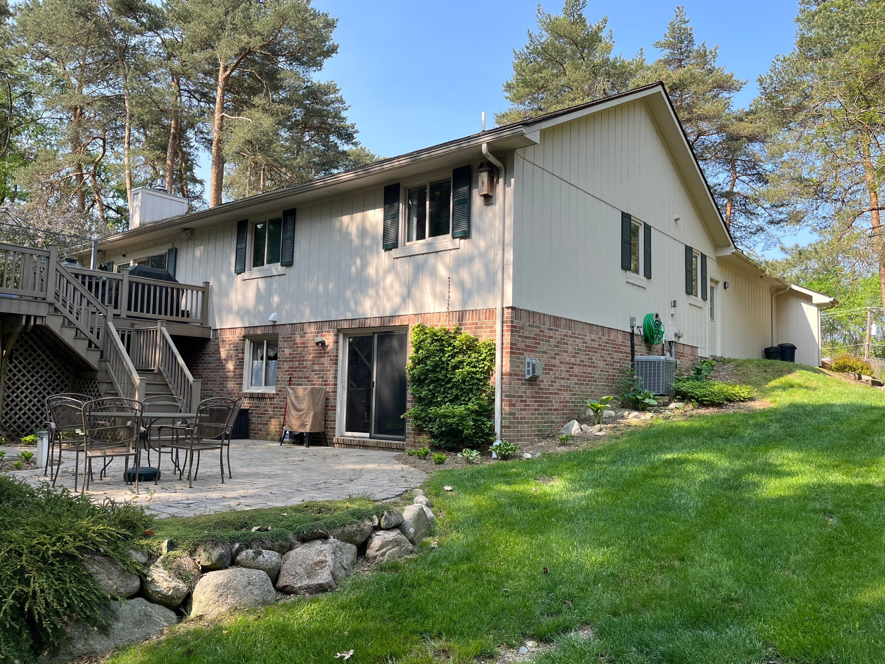 Siding Replacement using CertainTeed Restoration Classis D4 by 180 Contractors