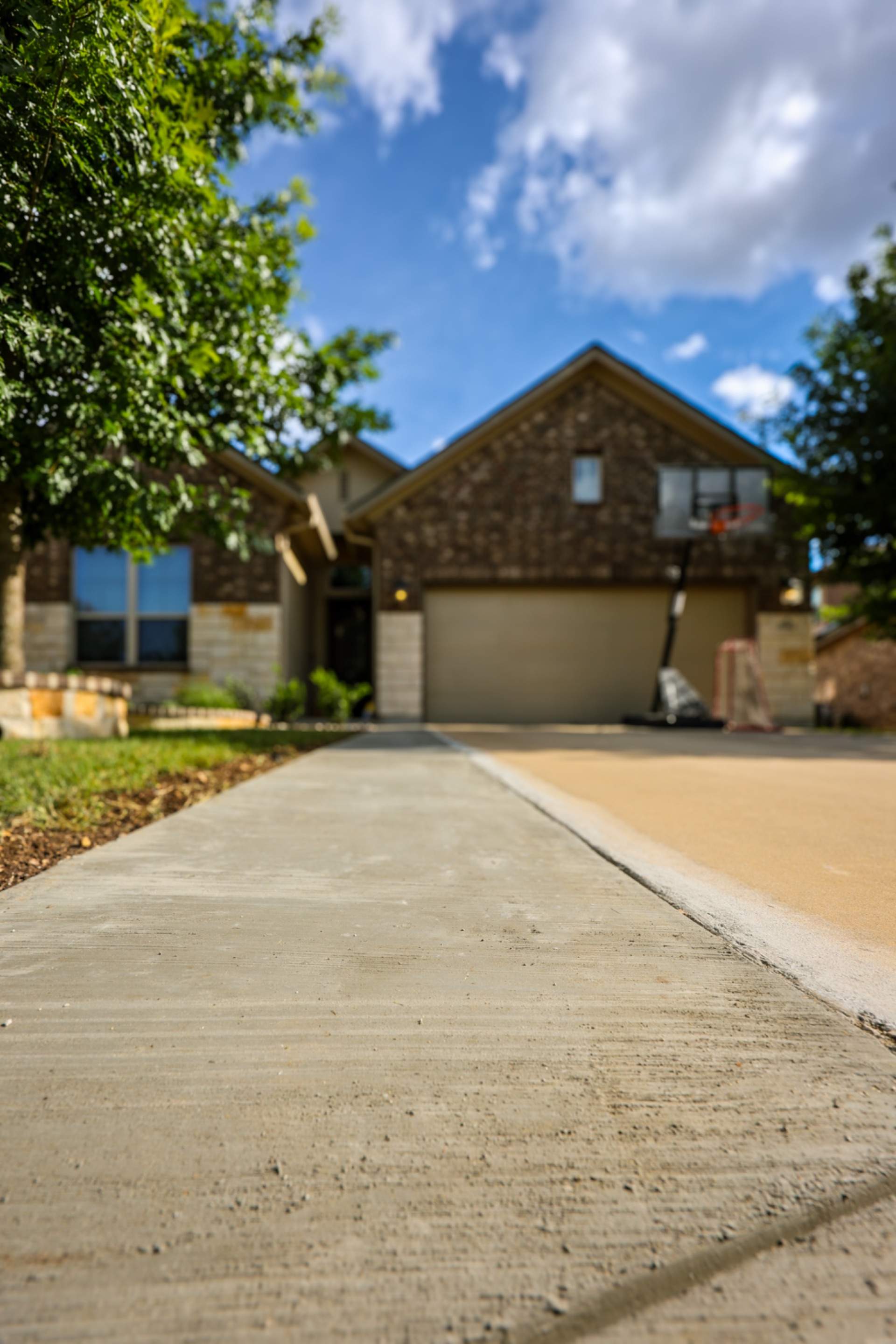 Wortham Oaks - San Antonio, TX by Hole In One Lawns, LLC