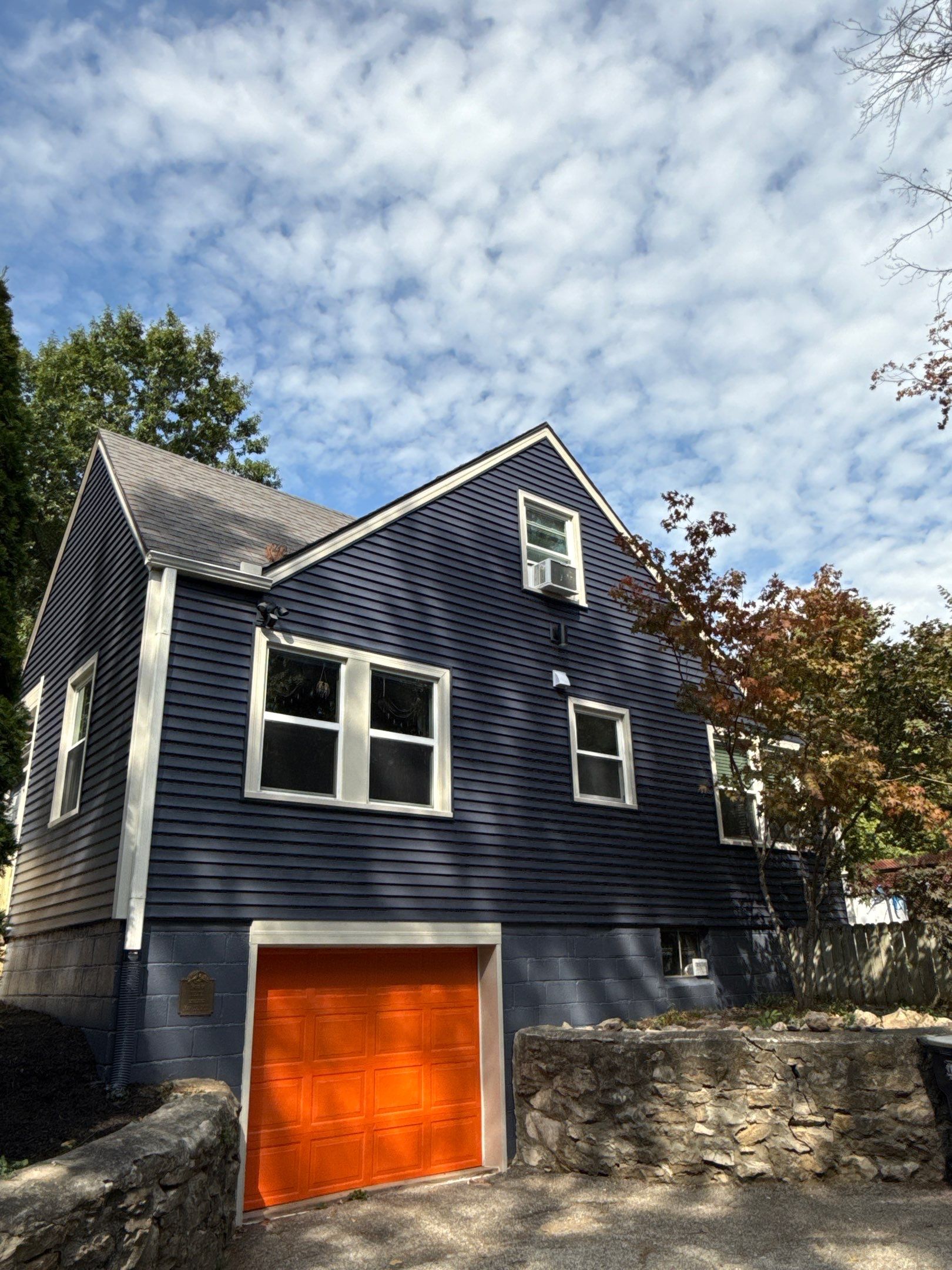 Kansas City Indigo Insulated Craneboard Siding and Window Replacement Project in Kansas City by EEC Windows, Siding & Roofing