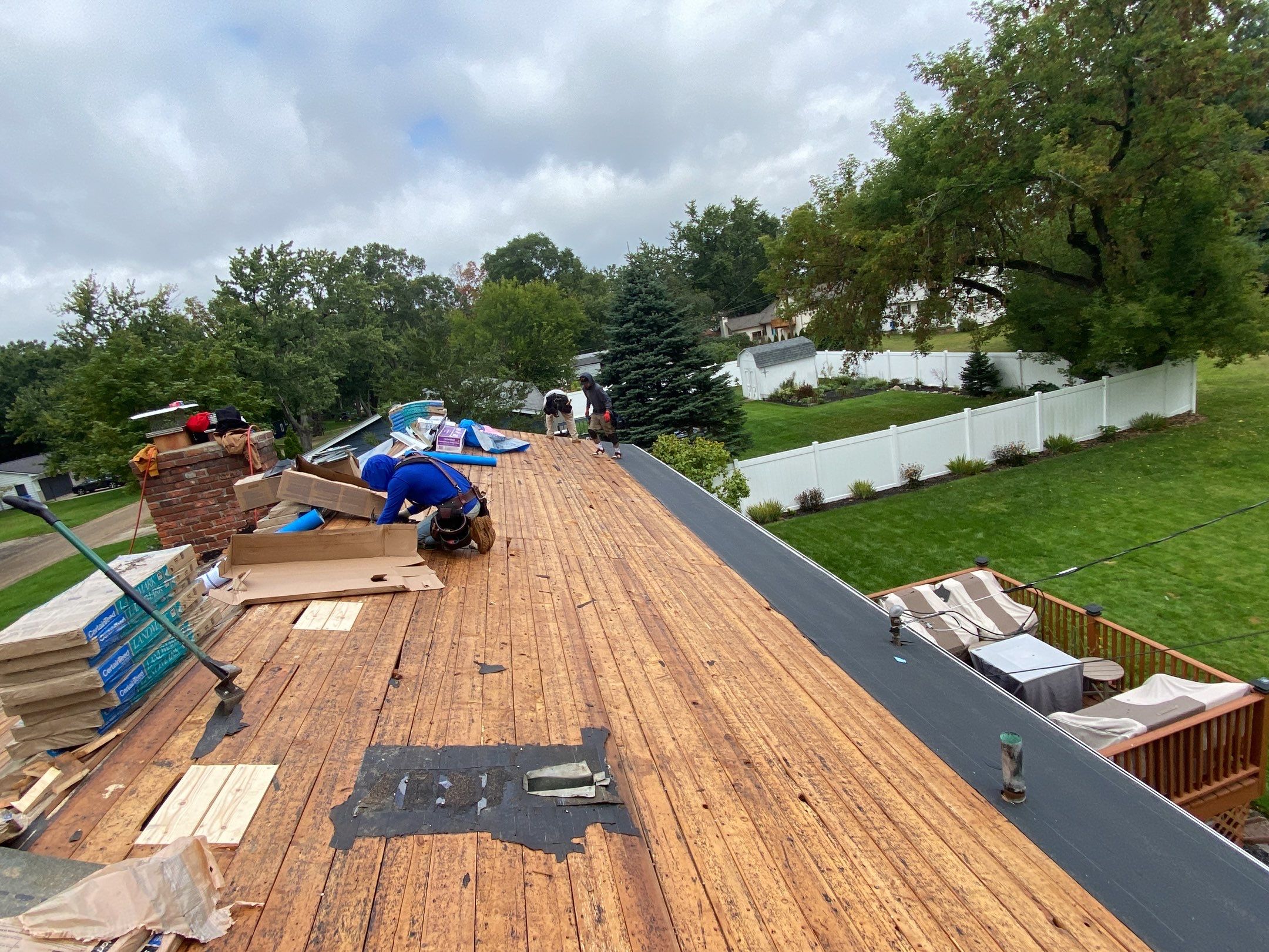 Roof Replacement using CertainTeed Landmark Pro by 180 Contractors