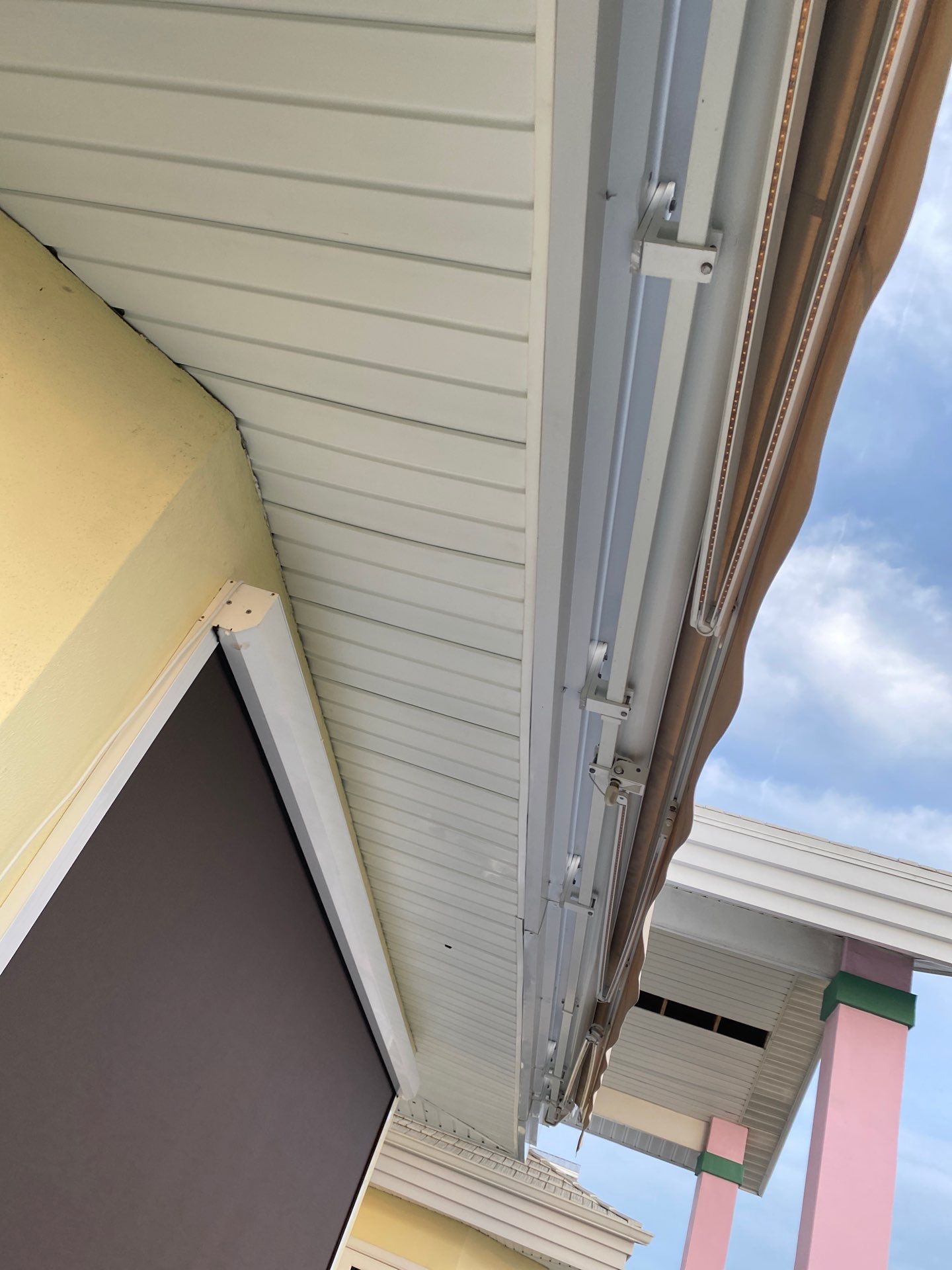 Soffit and Fascia Installation in Bradenton FL by Gutter Professors