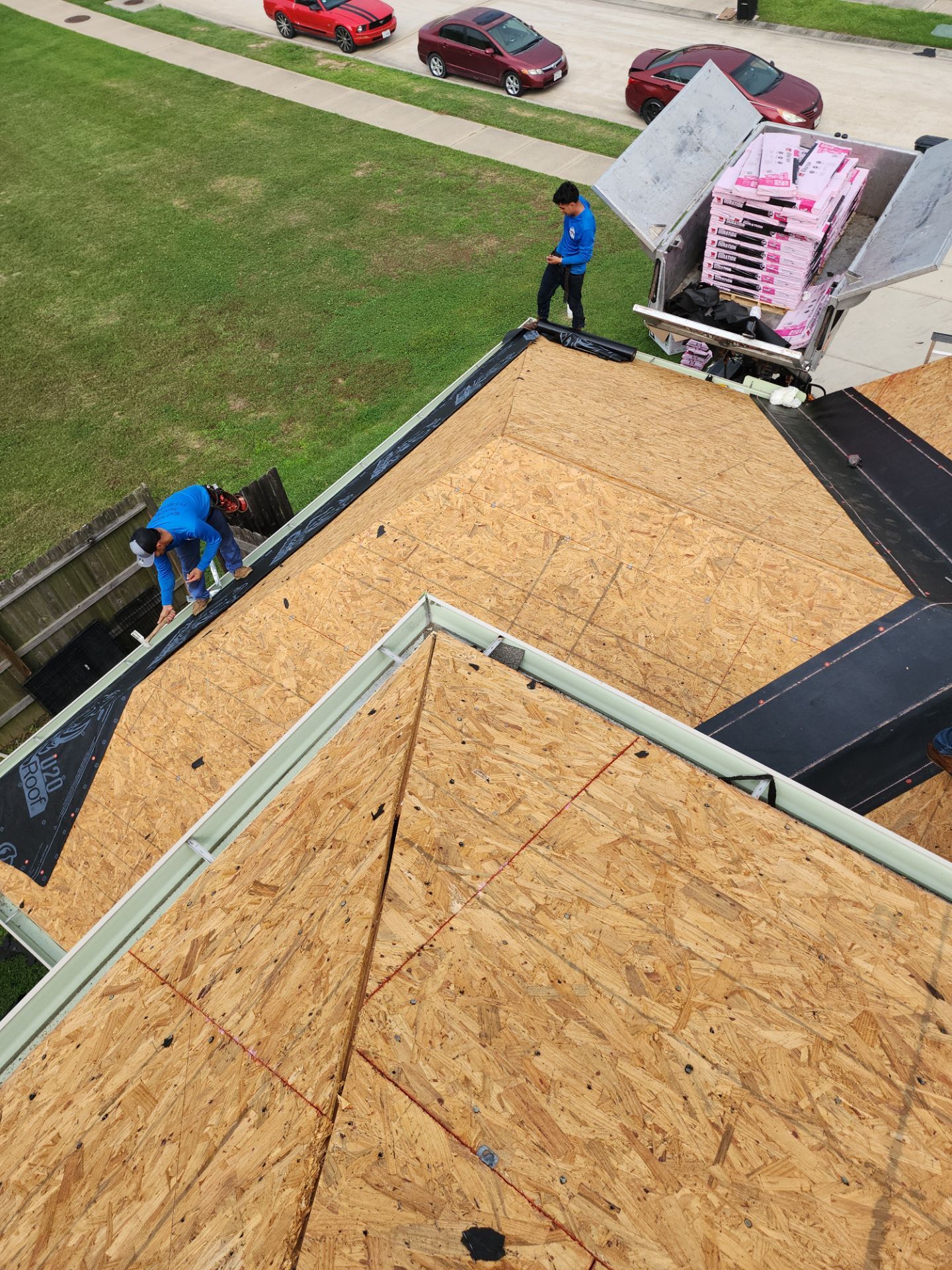 Residential Roofing Installation using Owen's Corning Duration (Lifetime) Shingles by Roof Repair Company