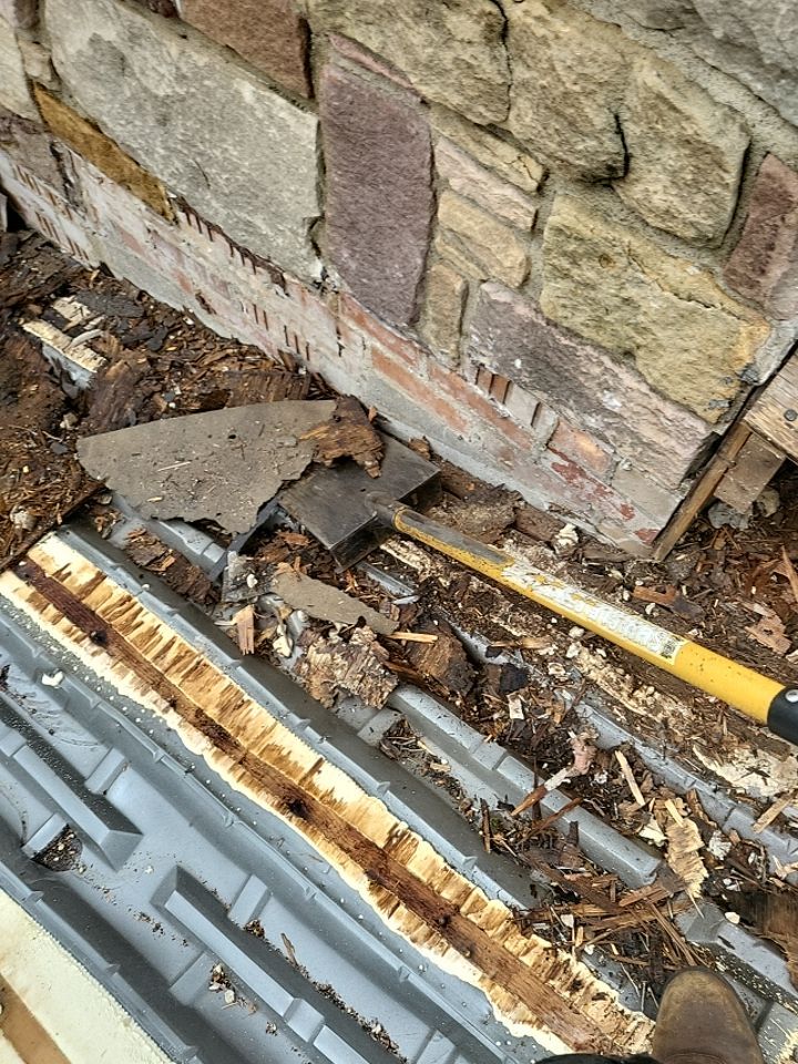 ATLAS PINNACLE HP W/SCOTCHGARD COLOR: WEATHERED WOOD by Eagle Eye Roofing