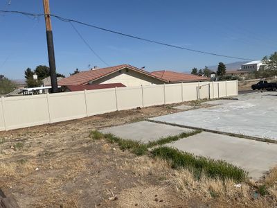 Fence Installation using Vinyl