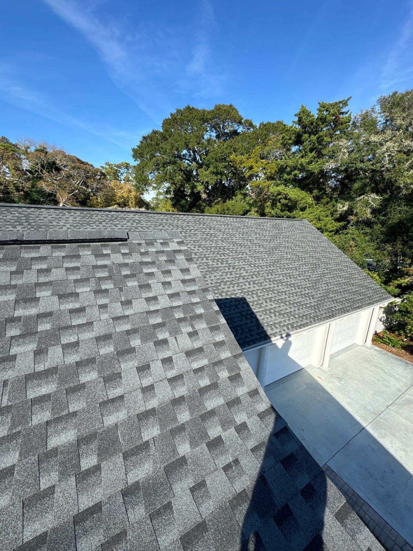 GAF HDZ - Charcoal by Linta Roofing Inc