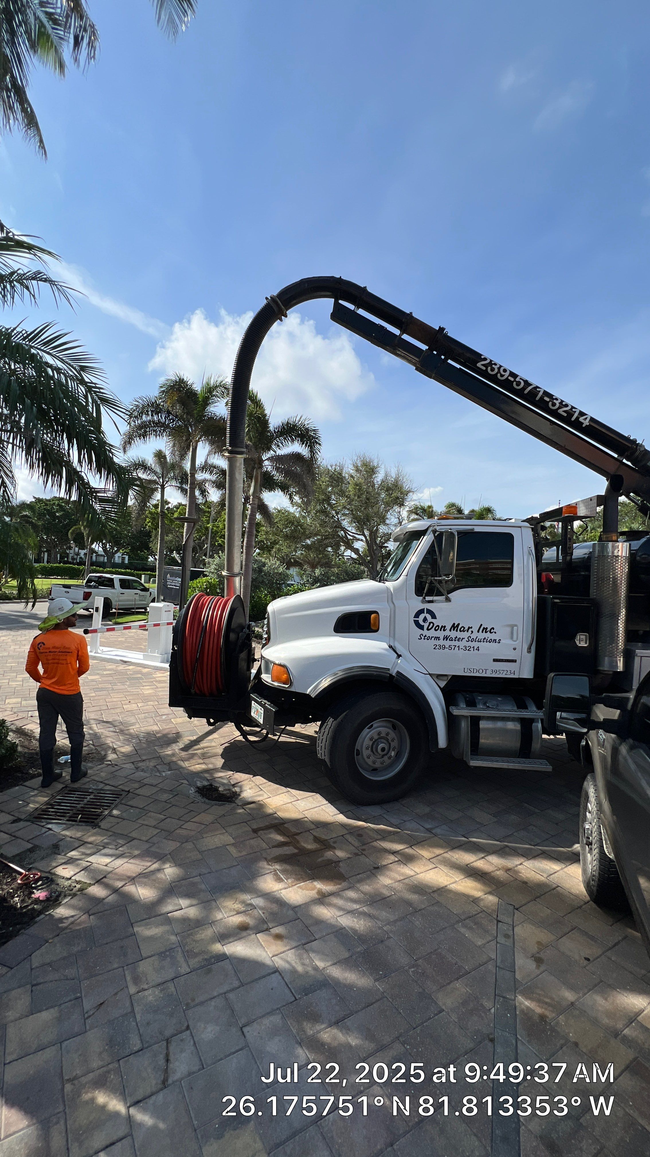 Naples Condo Complex Stormwater System Maintenance and Hurricane Cleanup by APS Power & Water