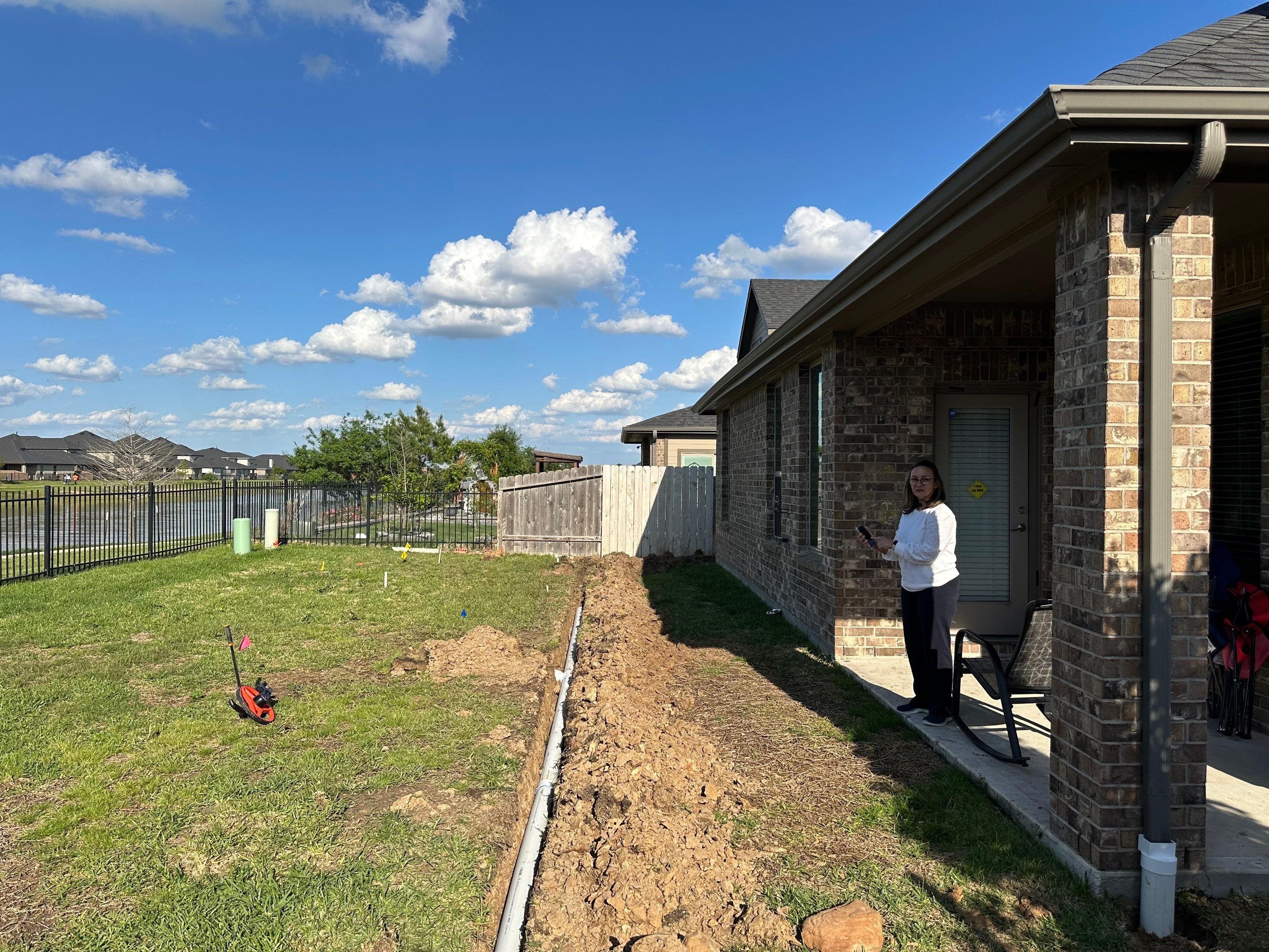 Drainage Fixed, Front Yard Flawless: Phase 1 of Flavia's Landscape Plan! 🌿💧 by Texas Urban Elements