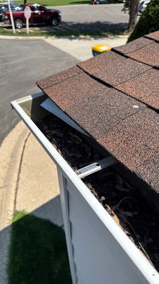 Why East Dundee Gutters Clog and Ice Up