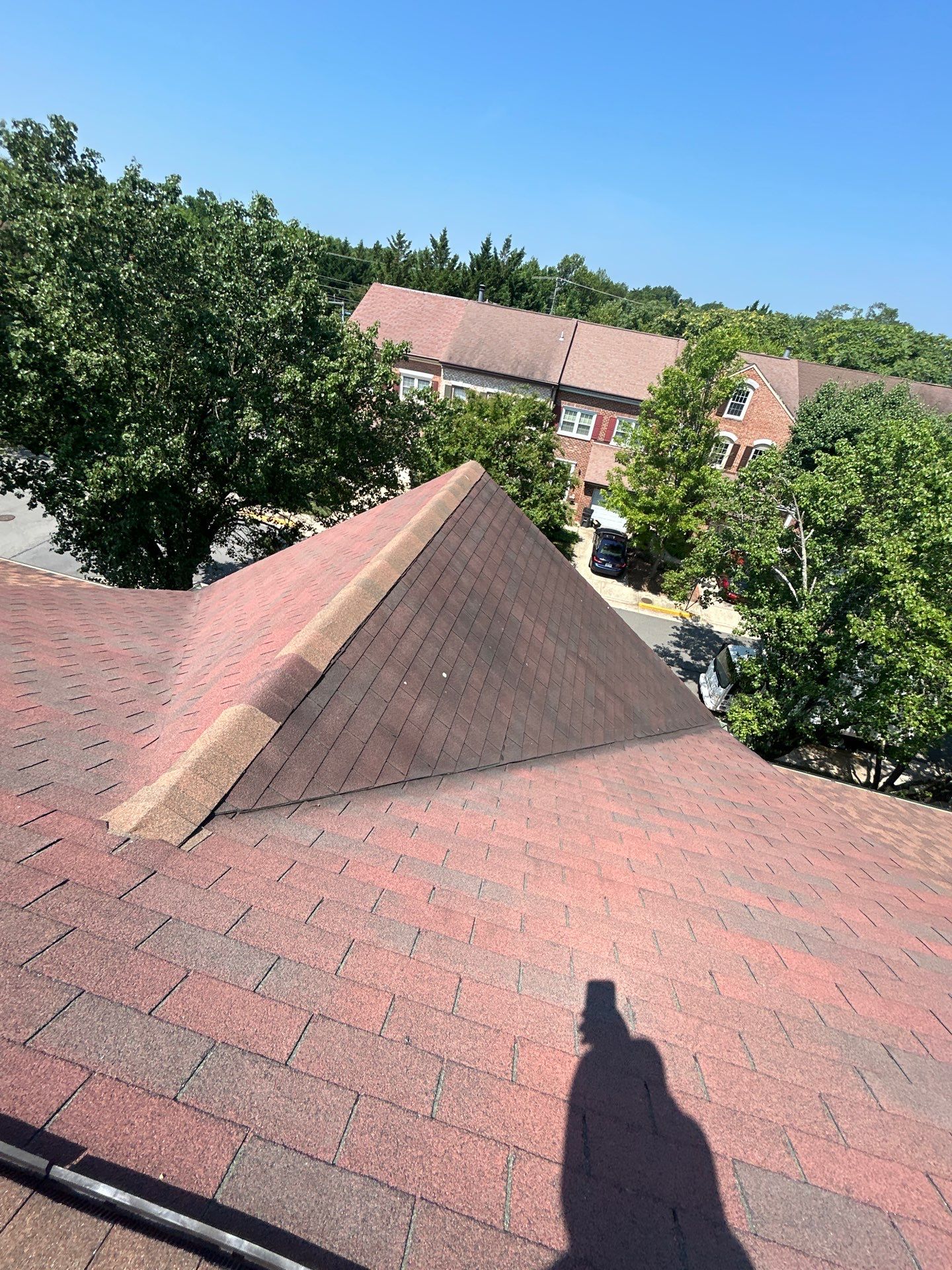 Alexandria: Residential Roof with CertainTeed Landmark Pro in Max Def Burnt Sienna by RM Banning, Inc.