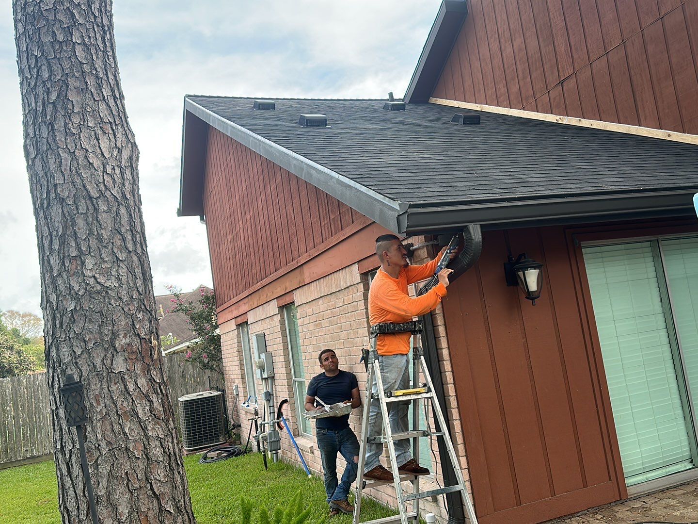 Residential Roofing Installation using Owen's Corning Duration (Lifetime) Shingles by Roof Repair Company