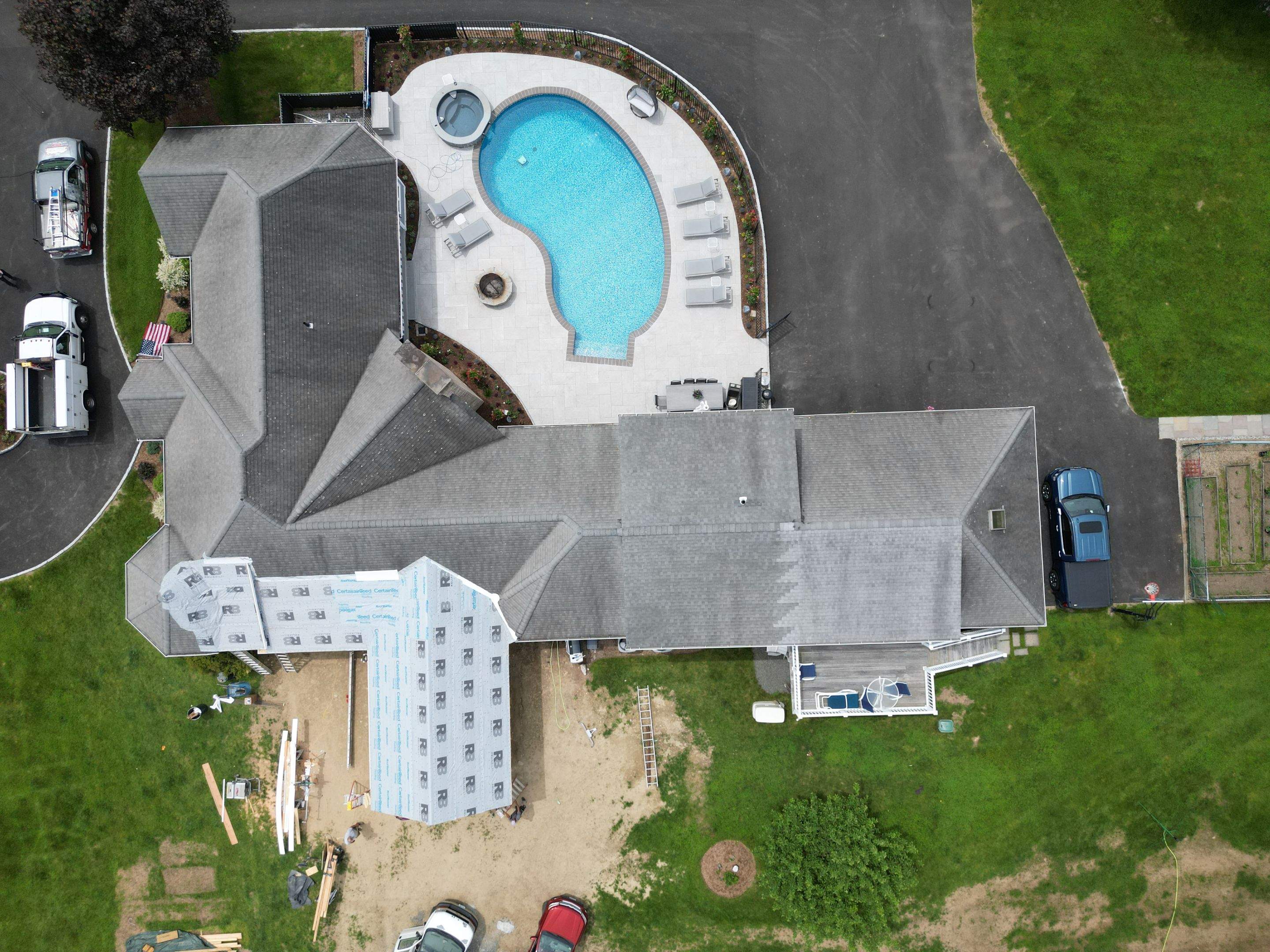 Full Roof Replacement by Lecla Home Improvements and Roofing INC