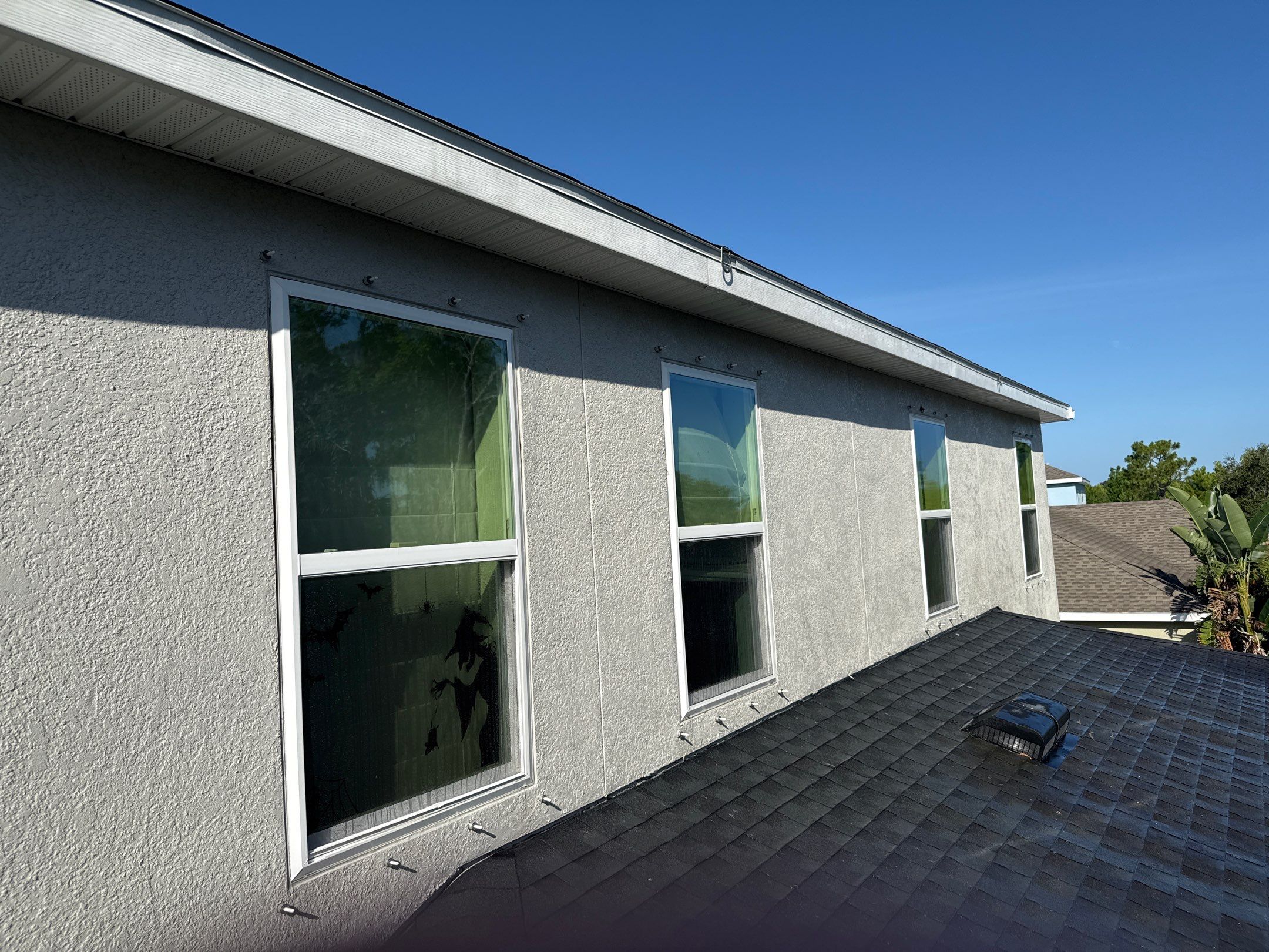 HOA-Required House Wash & Concrete Cleaning – Old Mill Preserve, Palmetto, FL by Sunshine AquaWash