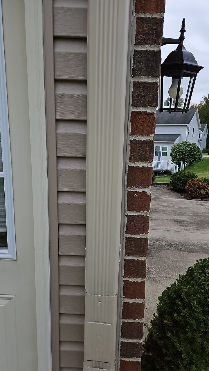 Residential Roof Replacement using CertainTeed Grand Manor by Absolute Roofing and Construction